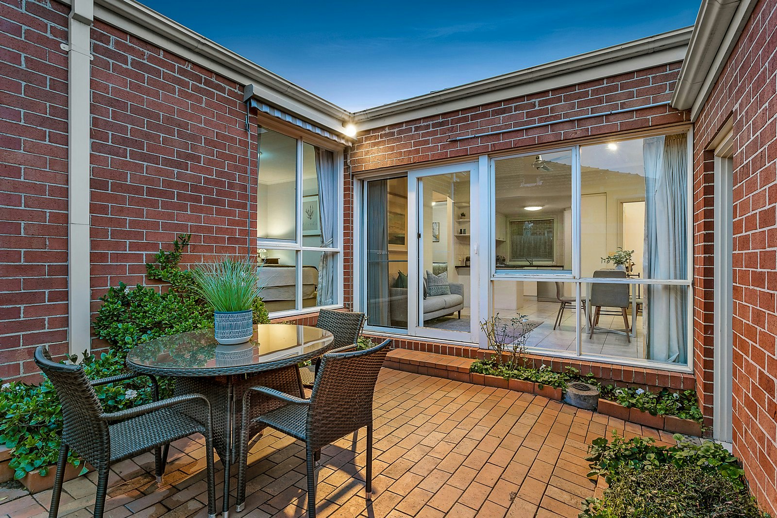 1/6 Glencairn Avenue, Camberwell, VIC