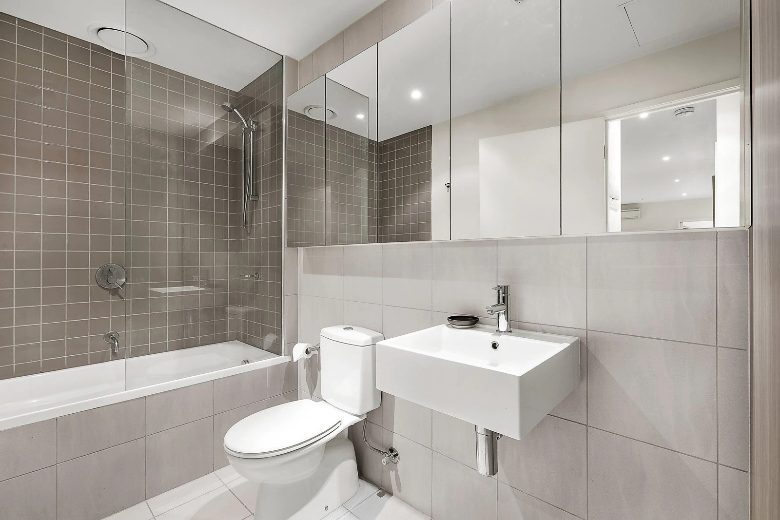 223/232-242 Rouse Street, Port Melbourne, VIC