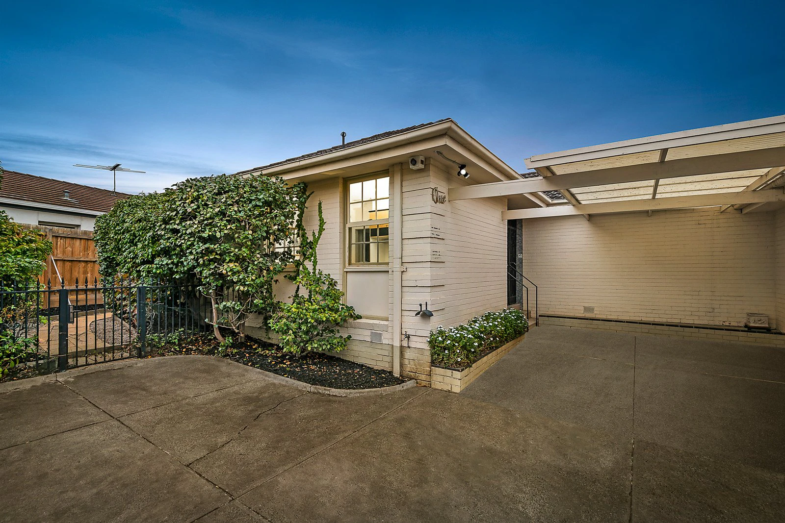 1/115 Roslyn Street, Brighton, VIC