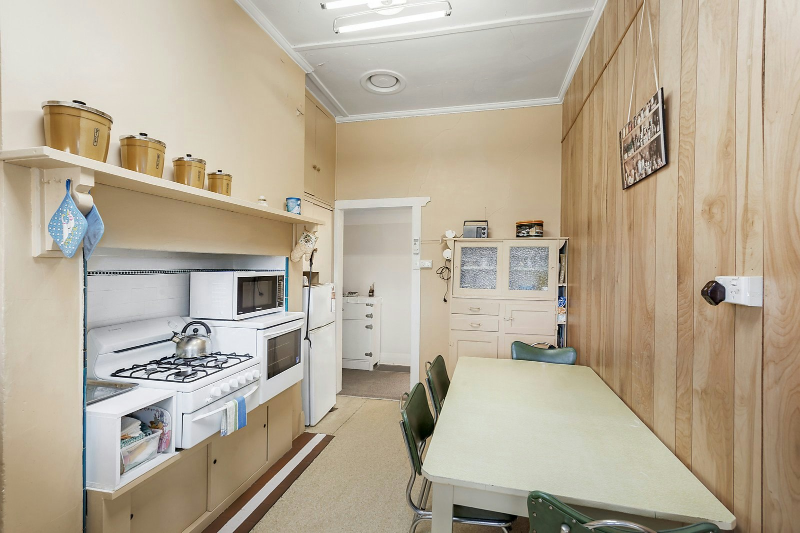 20 Hartwell Hill Road, Camberwell, VIC