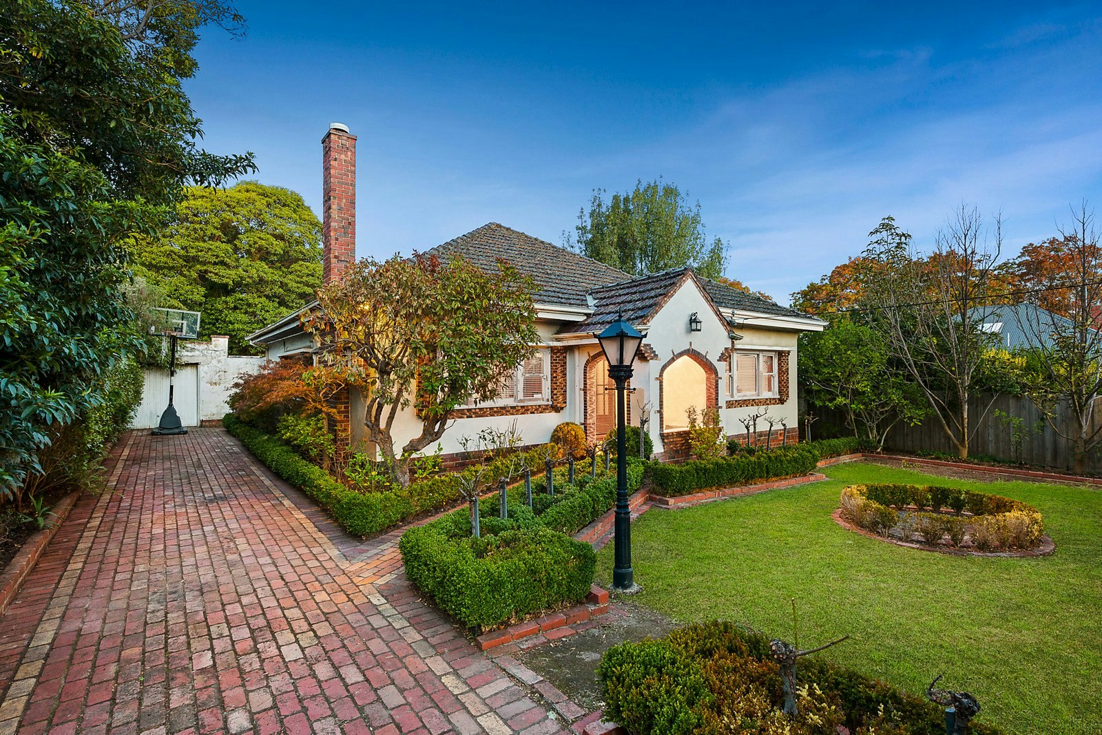 37 Hilltop Avenue, Glen Iris, VIC