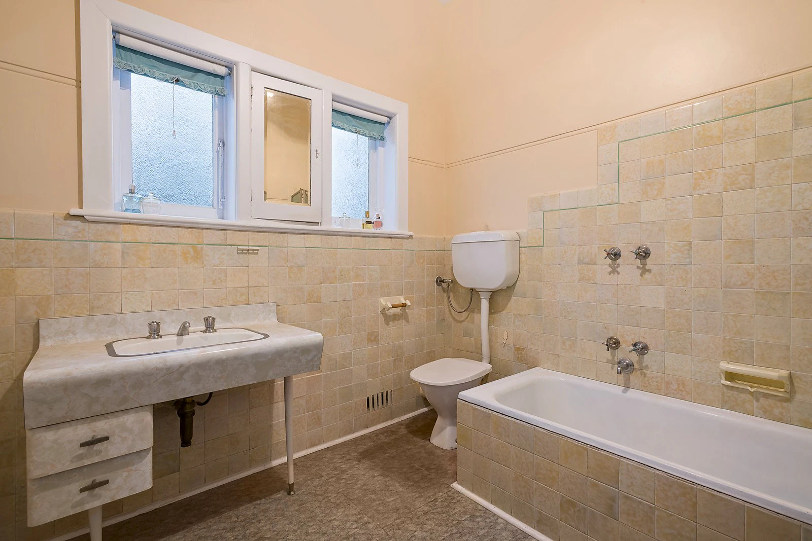 22 Hartwell Hill Road, Camberwell, VIC