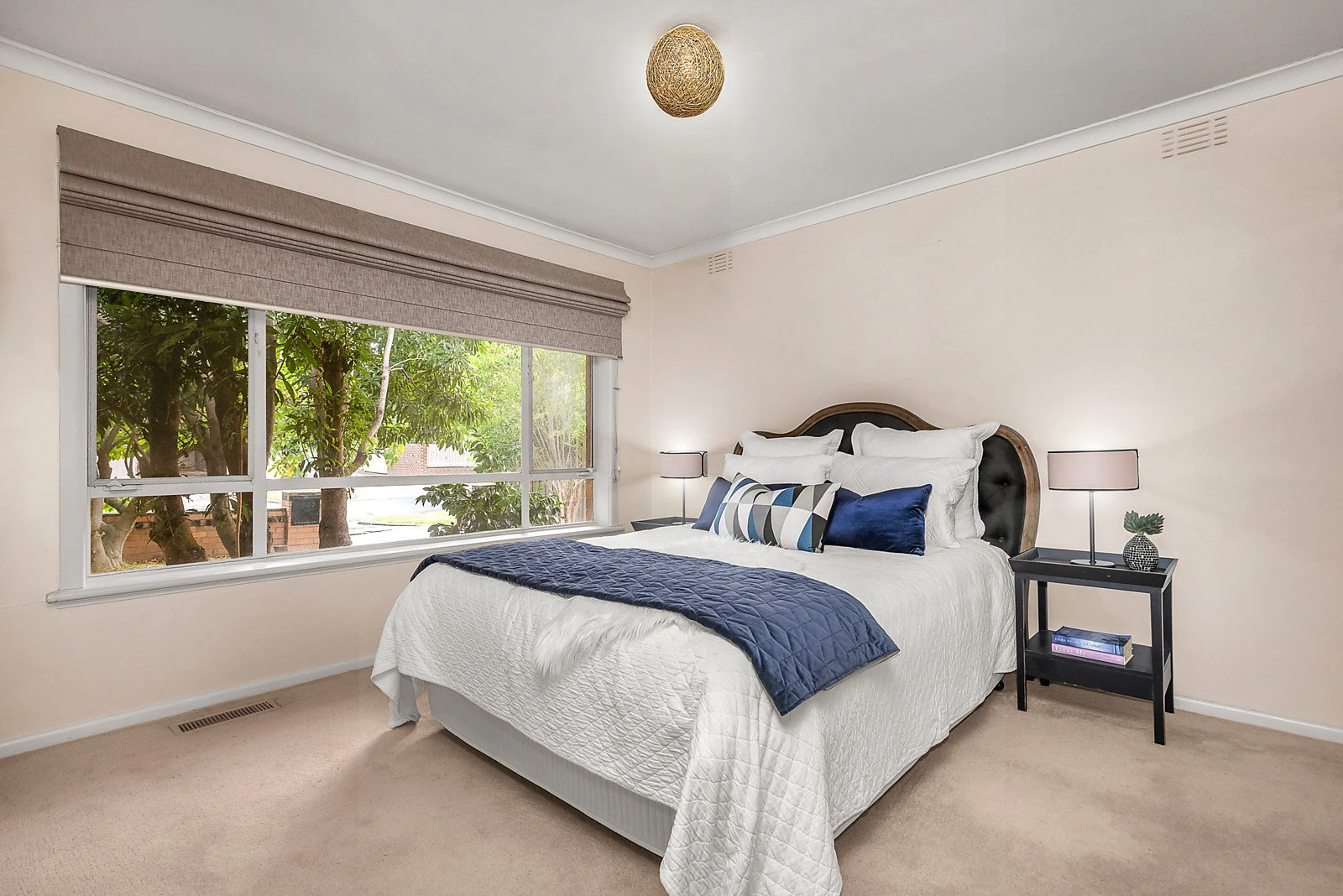 1/6 Mitchell Road, Mont Albert North, VIC