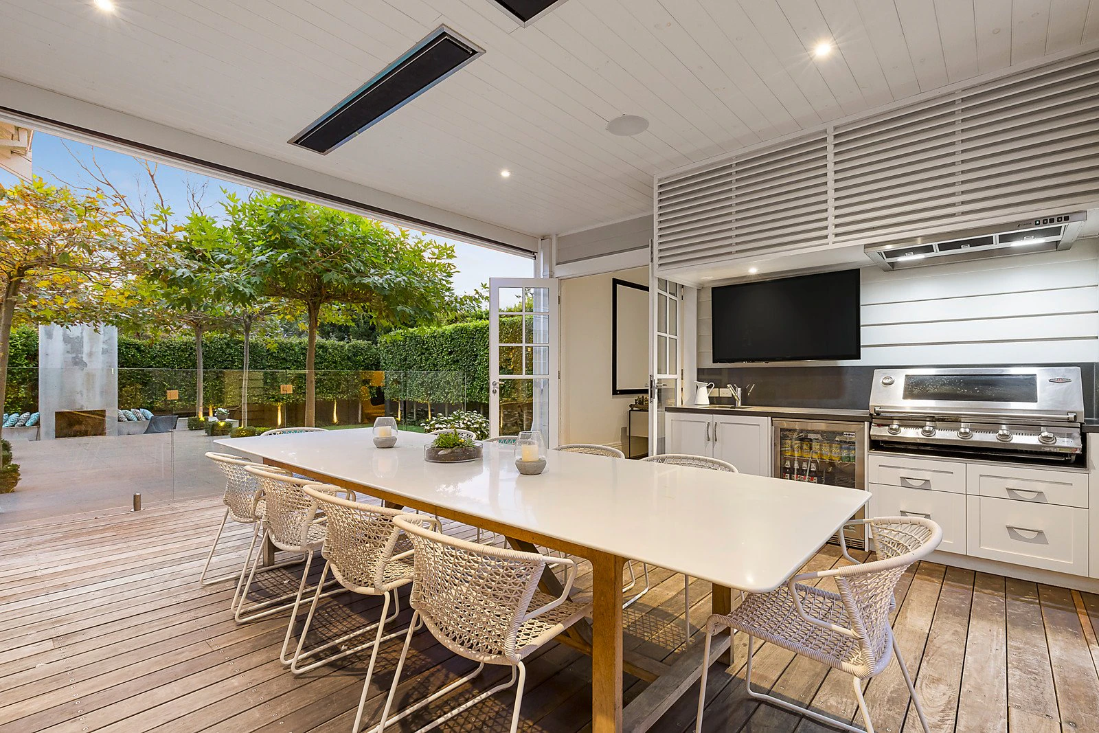 7 Smythe Avenue, Mont Albert, VIC