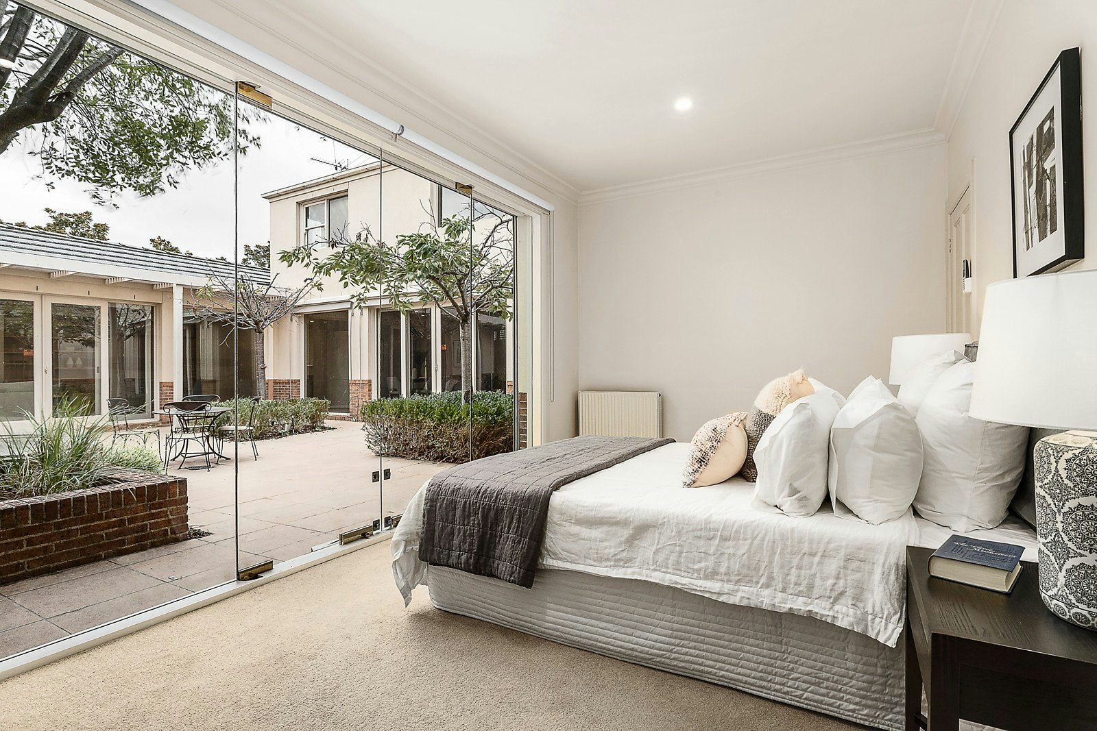 6 Bell Street, Armadale, VIC