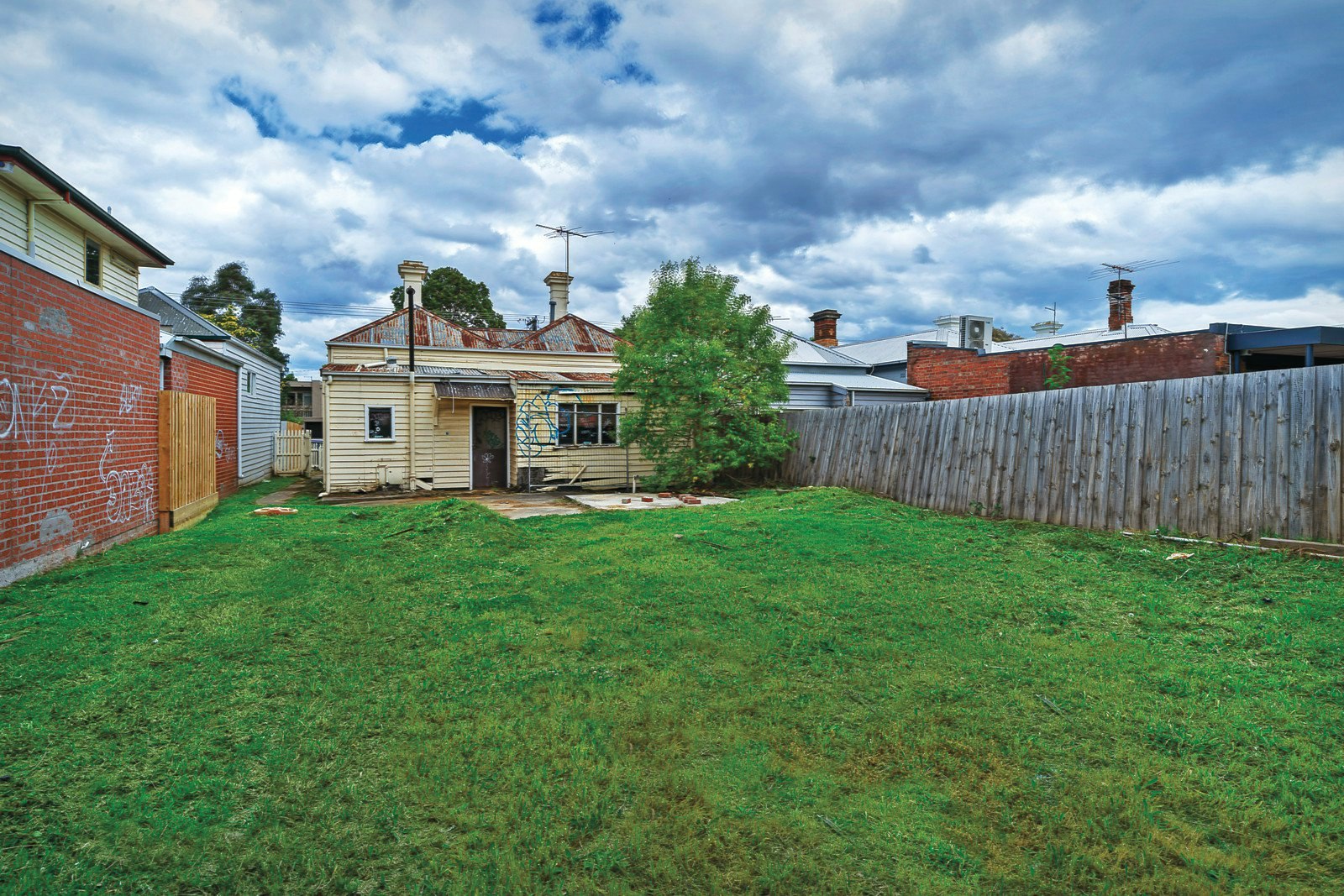 47 Roseberry Street, Hawthorn East, VIC