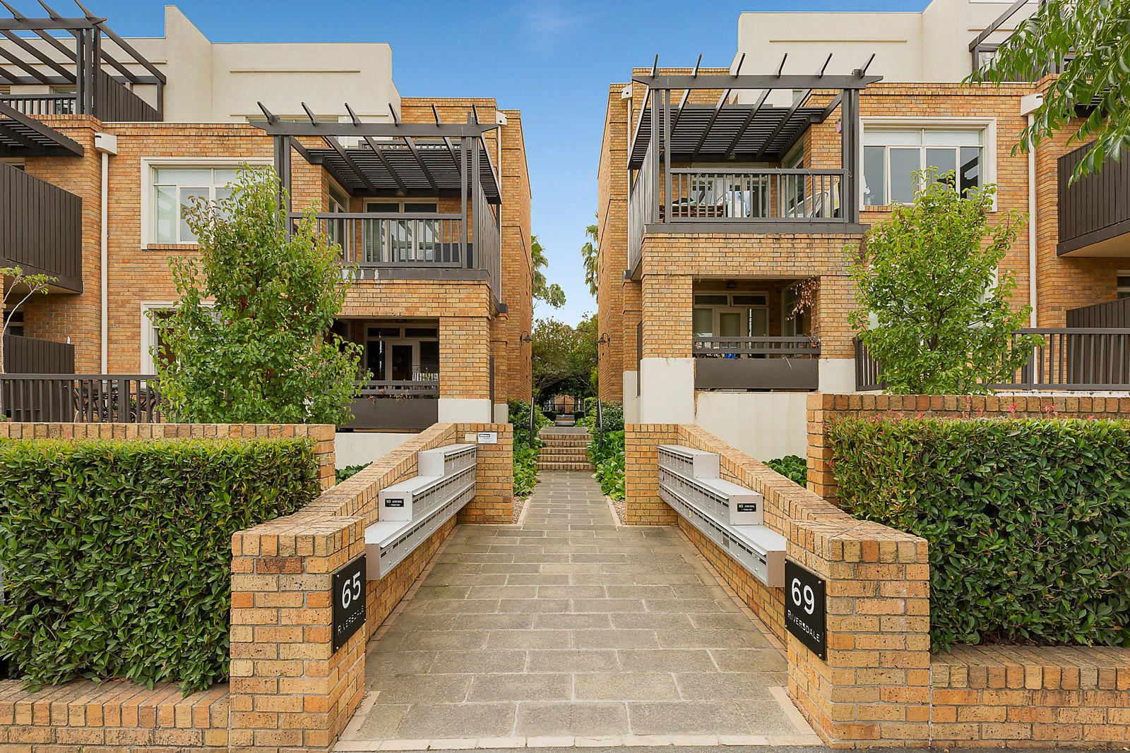 8/65 Riversdale Road, Hawthorn, VIC