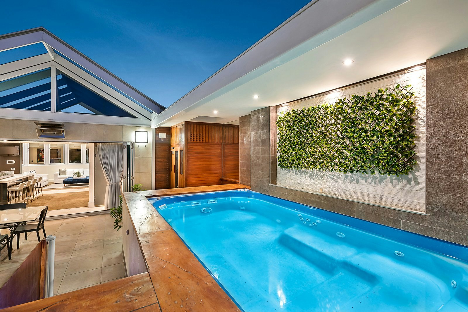 18/184 Albert Road, South Melbourne, VIC