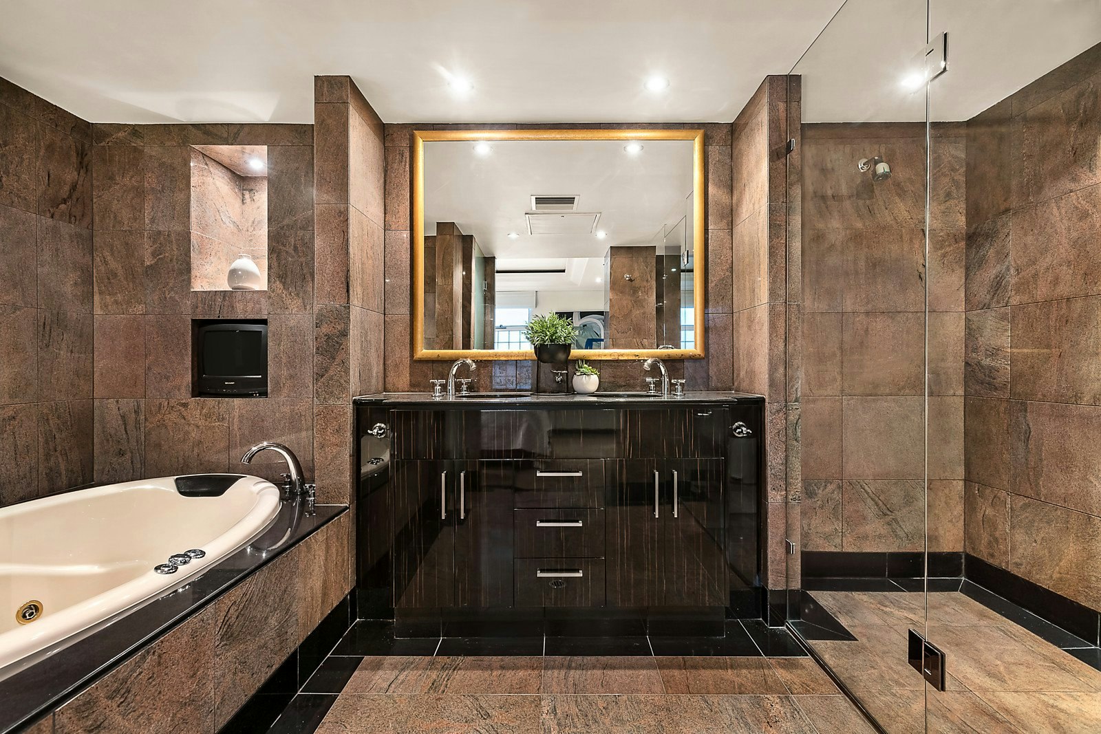 18/184 Albert Road, South Melbourne, VIC