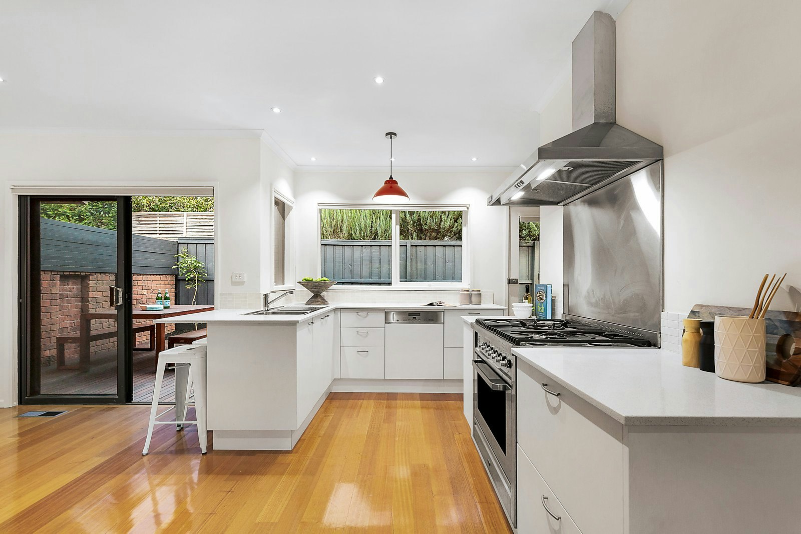 8/48 Wandsworth Road, Surrey Hills, VIC