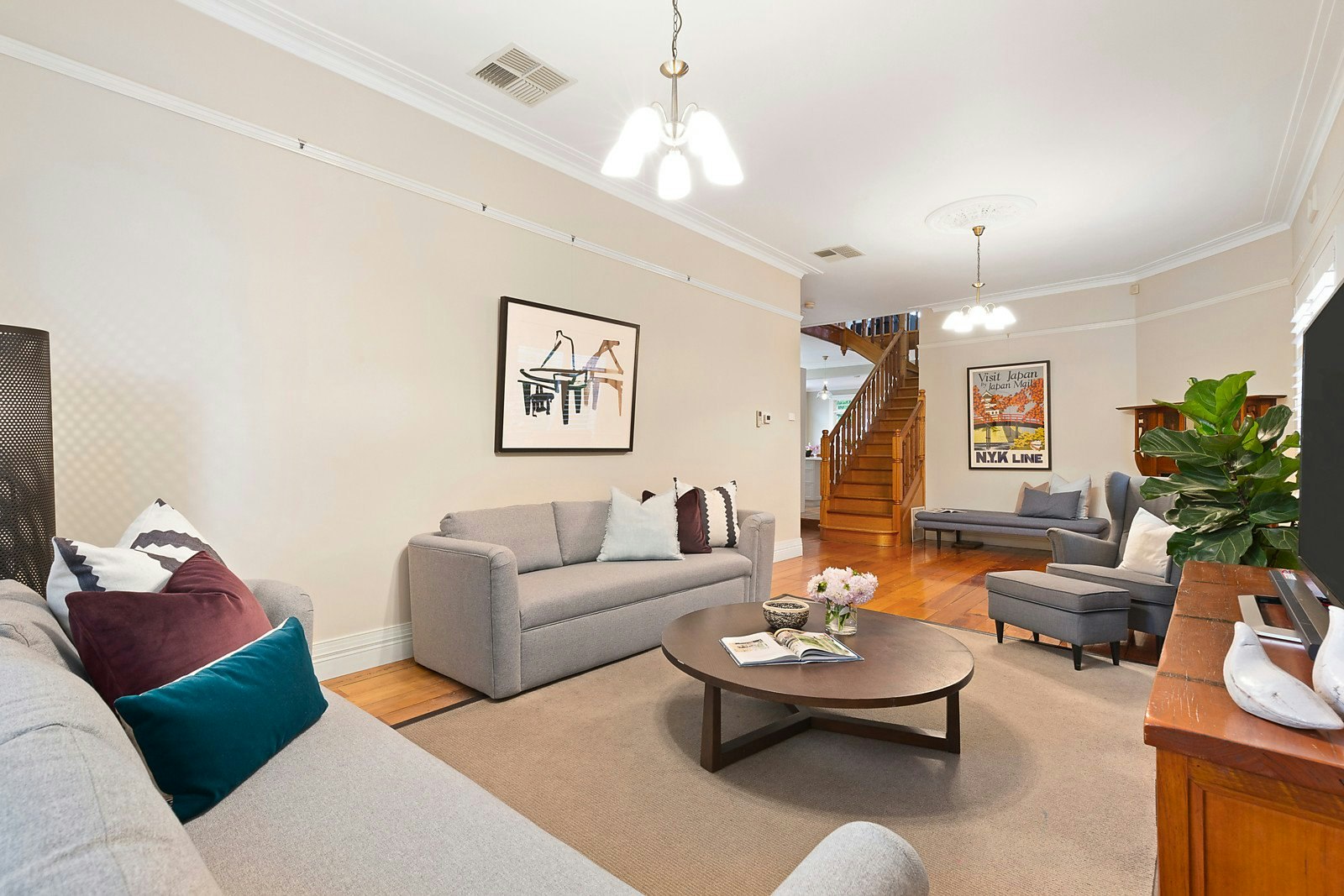 122 Pakington Street, Kew, Vic