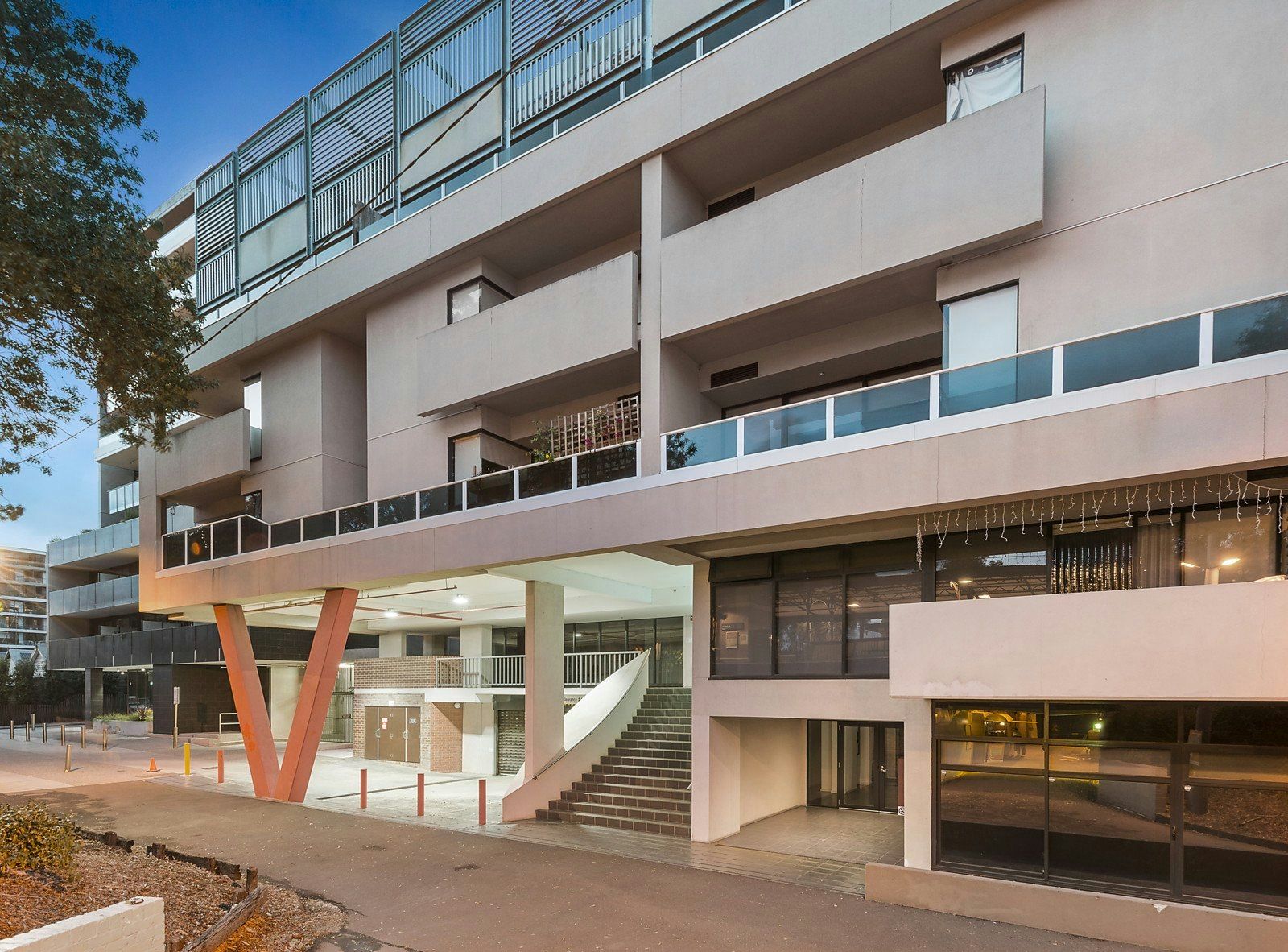 305/2A Montrose Place, Hawthorn East, VIC