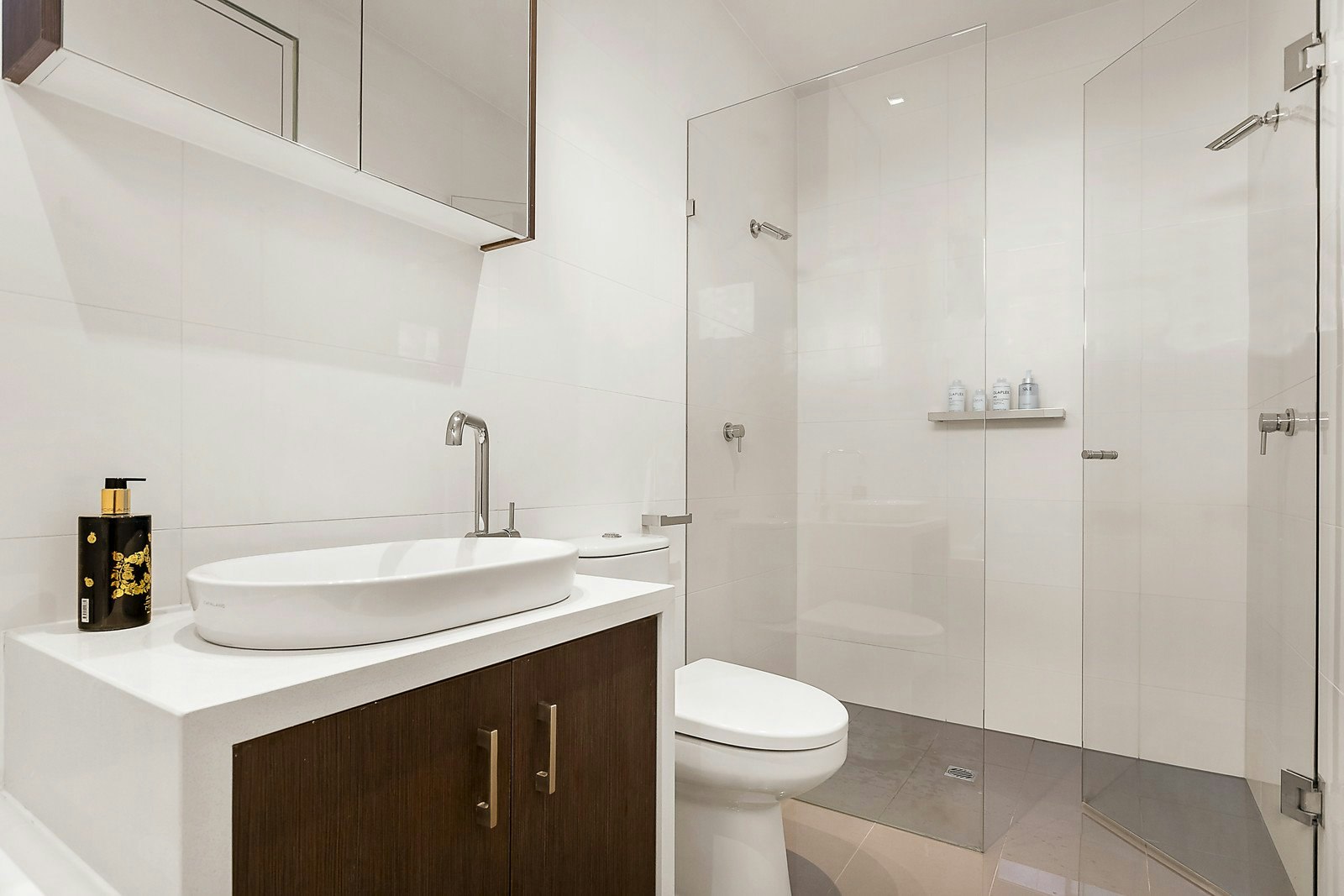 11/10 Docker Street, Elwood, VIC