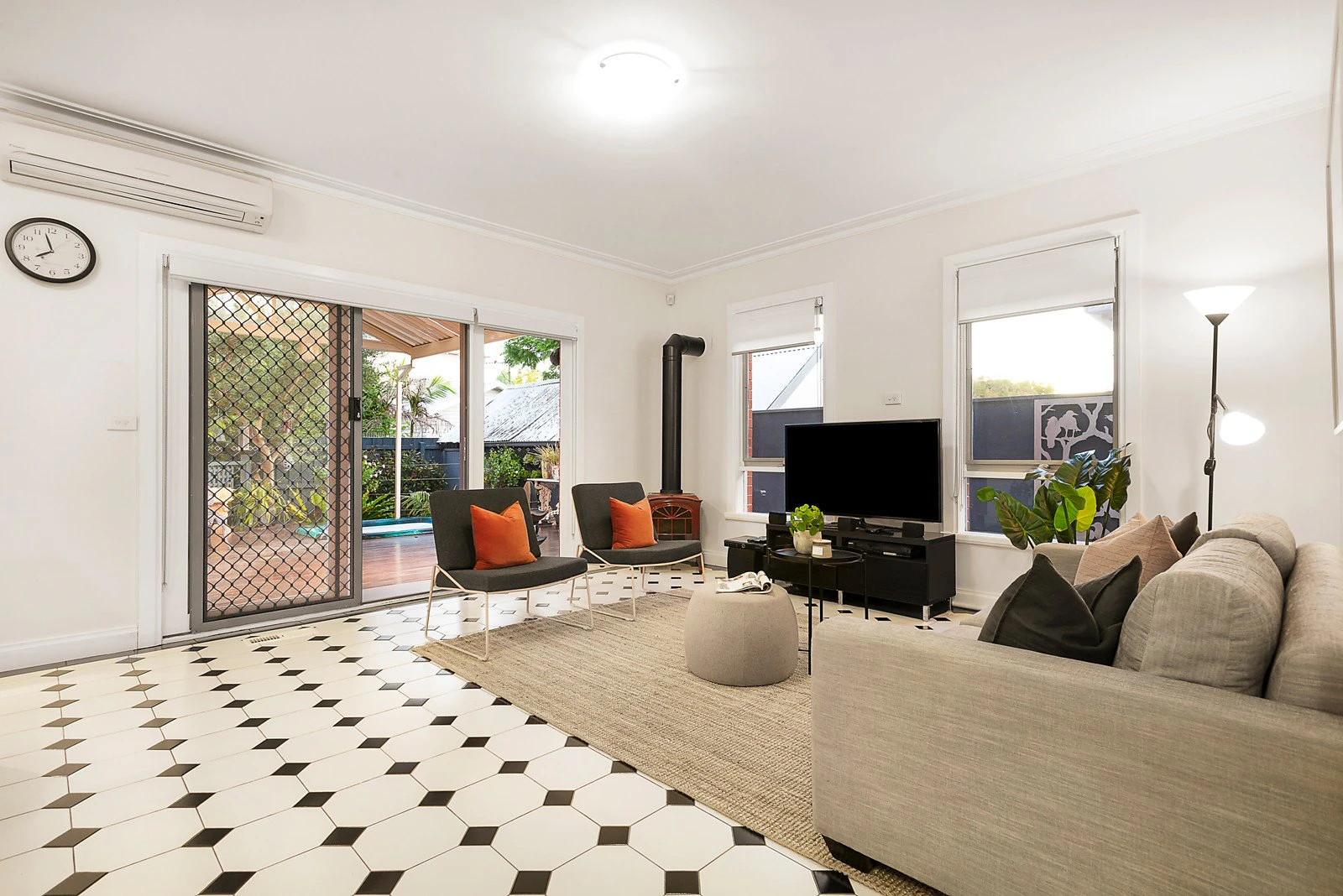 17 Kendall Street, Elwood, VIC