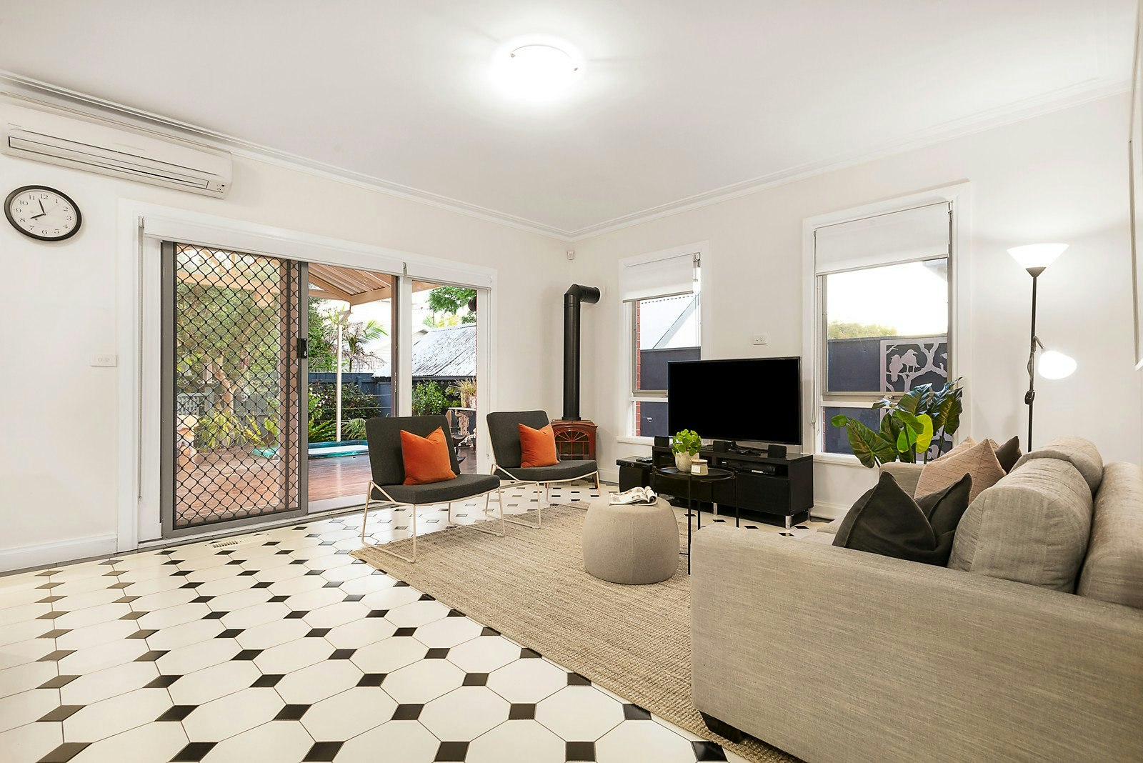 17 Kendall Street, Elwood, VIC