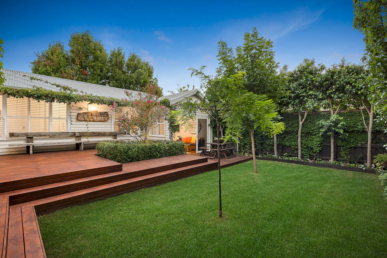 2 Hastings Street, Hampton, VIC