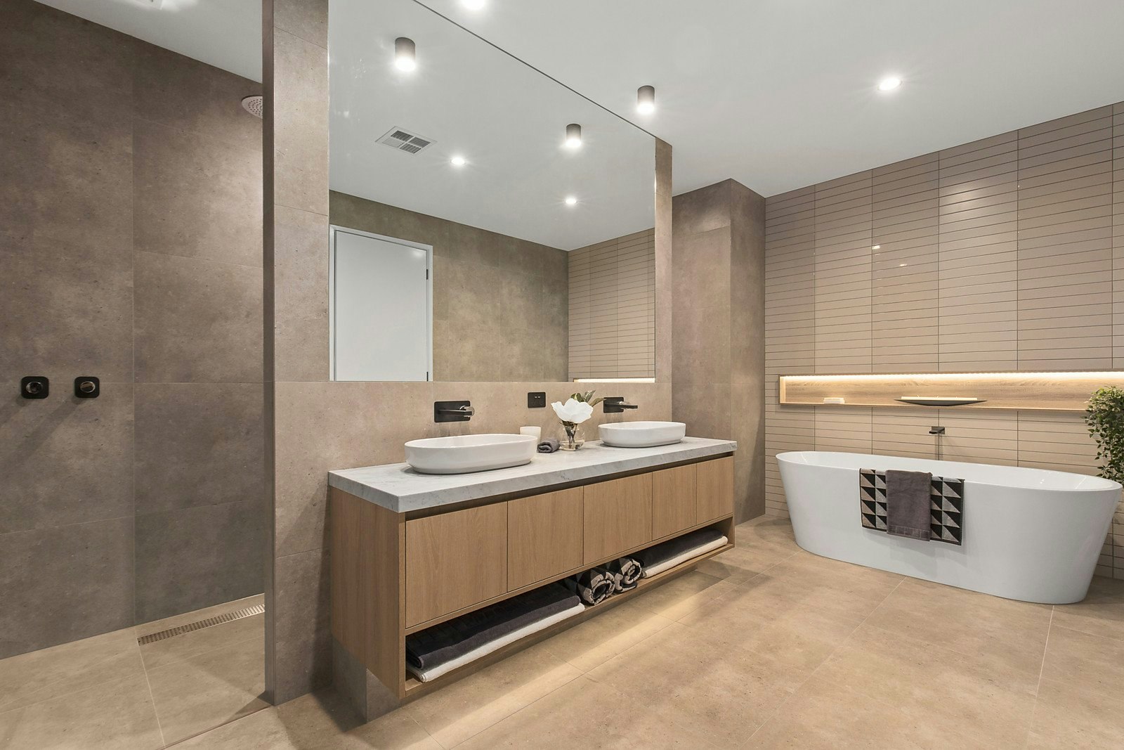 90 David Street, Hampton, VIC