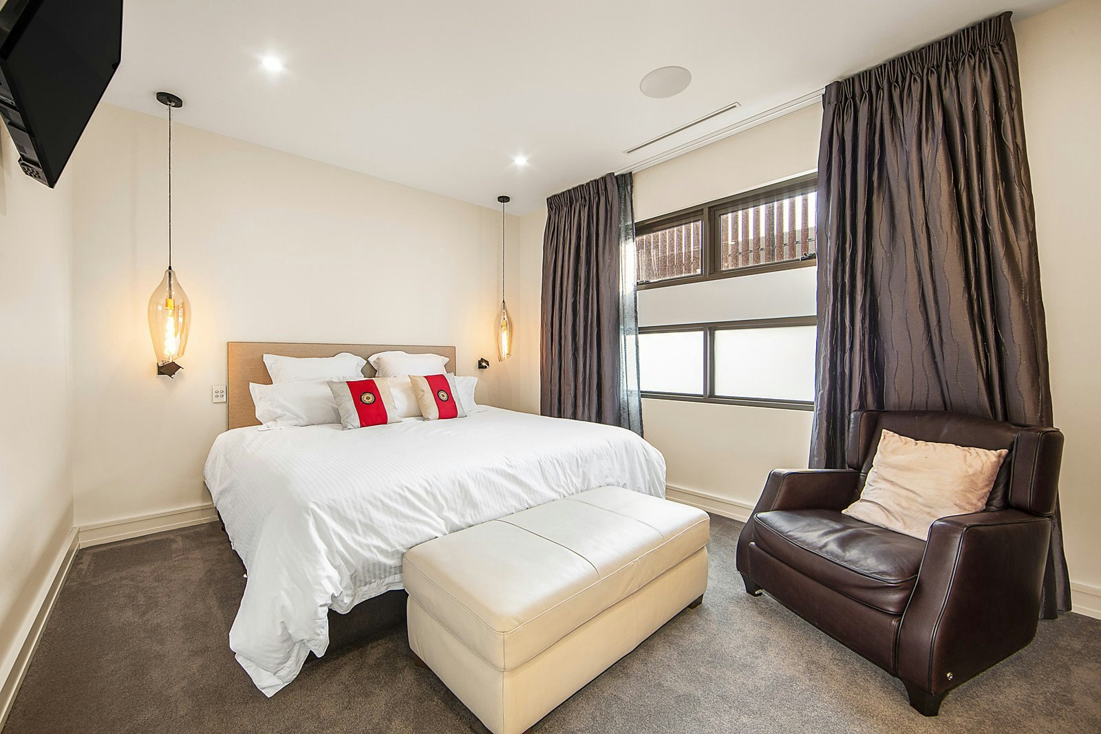 8 Joyce Street, Elwood, VIC