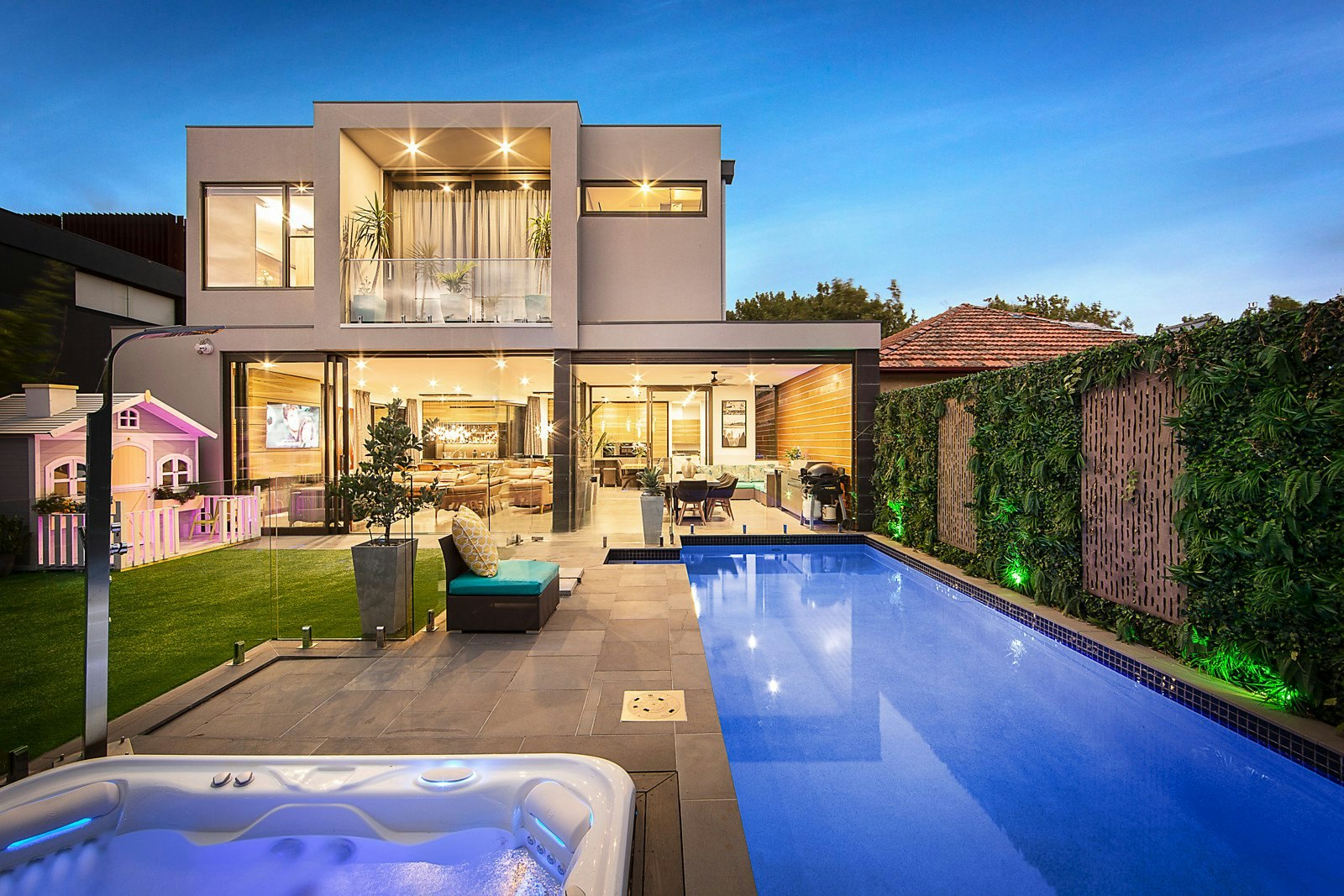 8 Joyce Street, Elwood, VIC