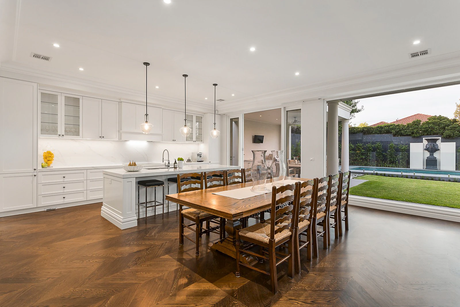 15 Crellin Grove, Camberwell, VIC