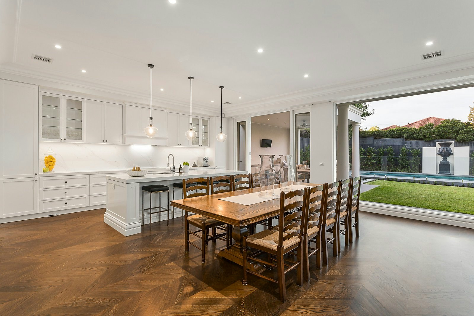 15 Crellin Grove, Camberwell, VIC