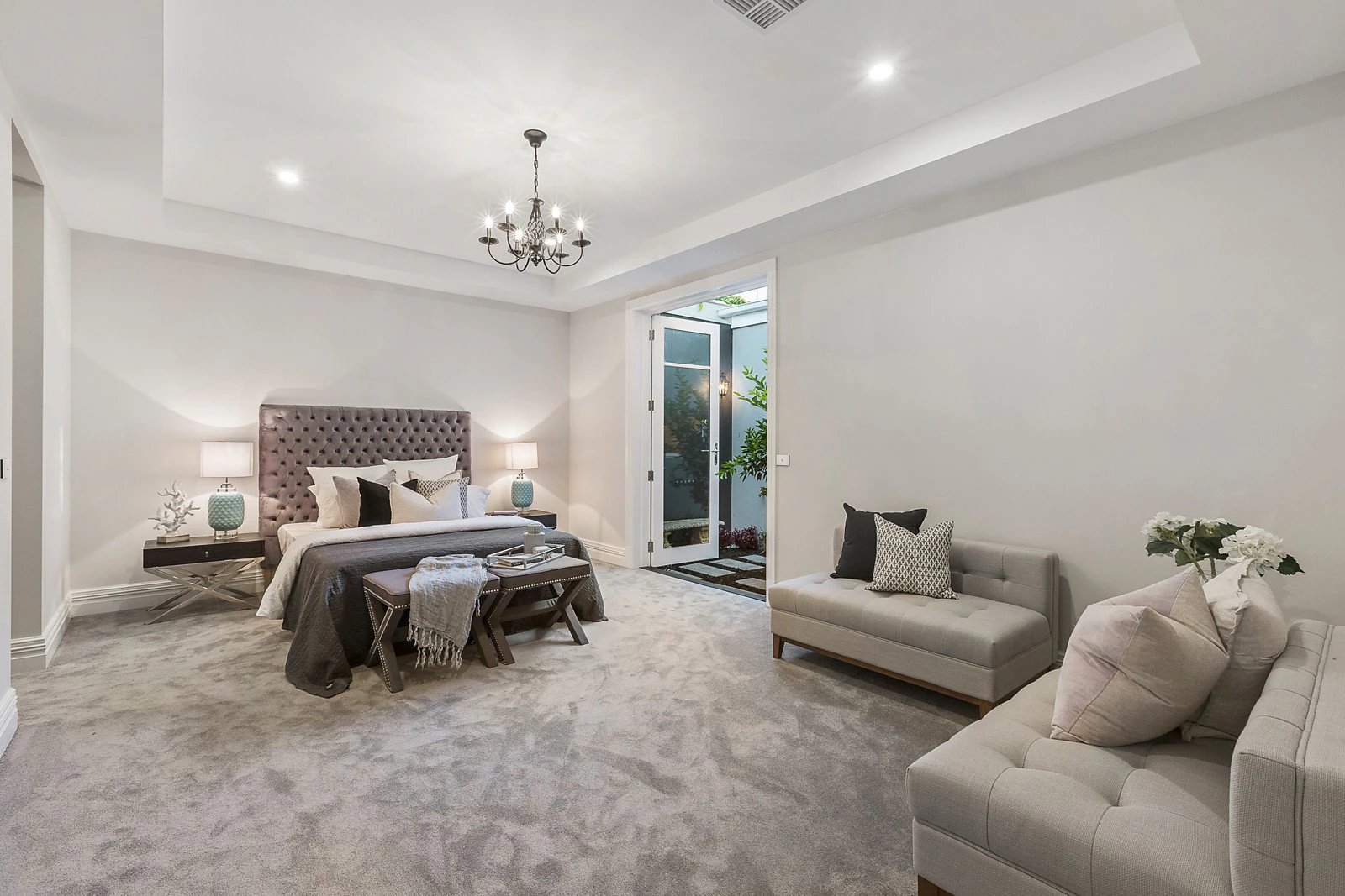 35 Earlsfield Road, Hampton, VIC