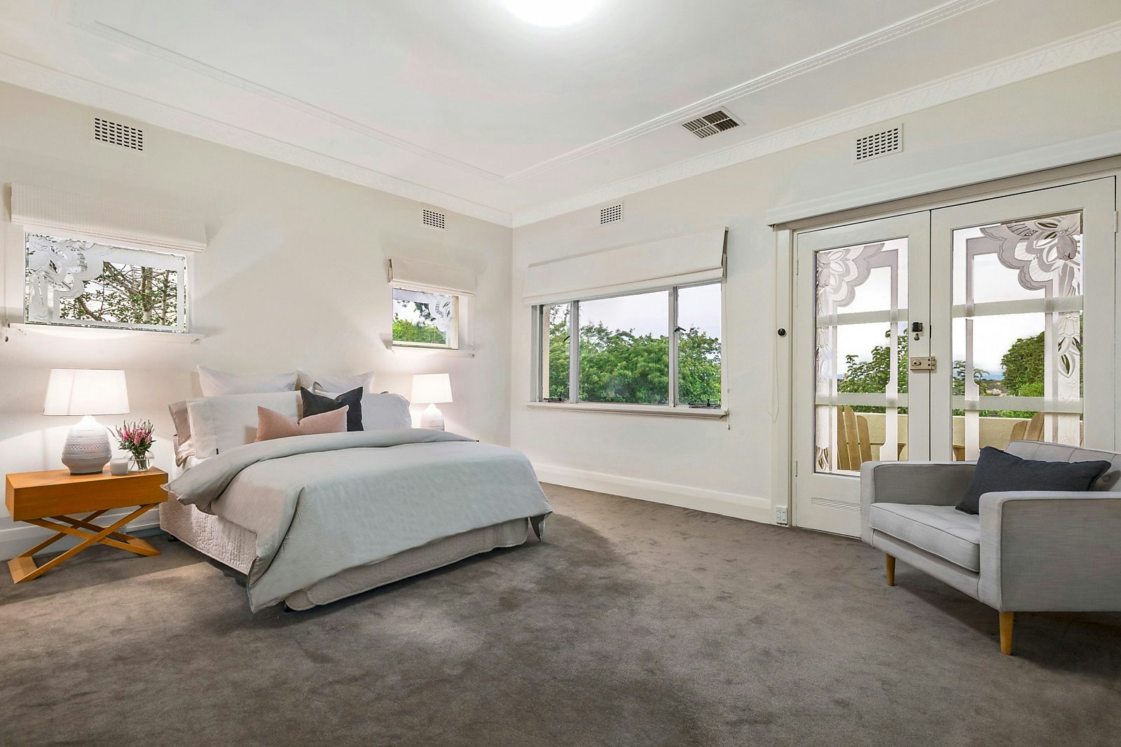 11 Viewbank Road, Glen Iris, VIC