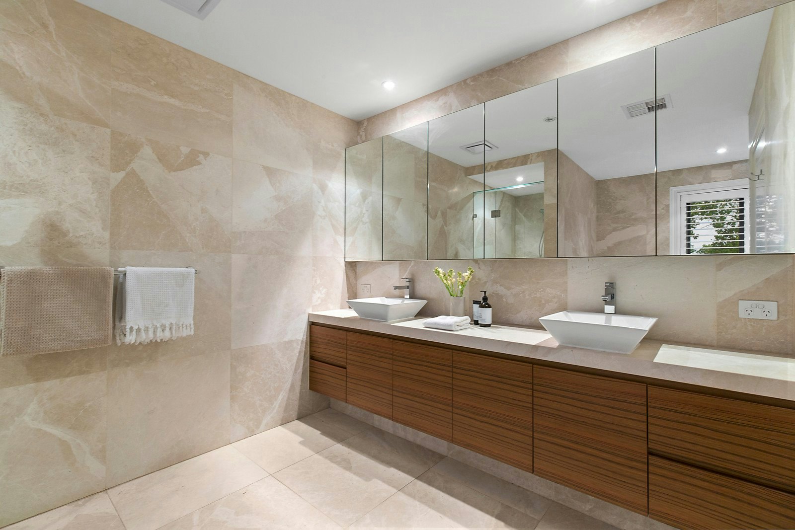 2C Paxton Street, Malvern East, VIC