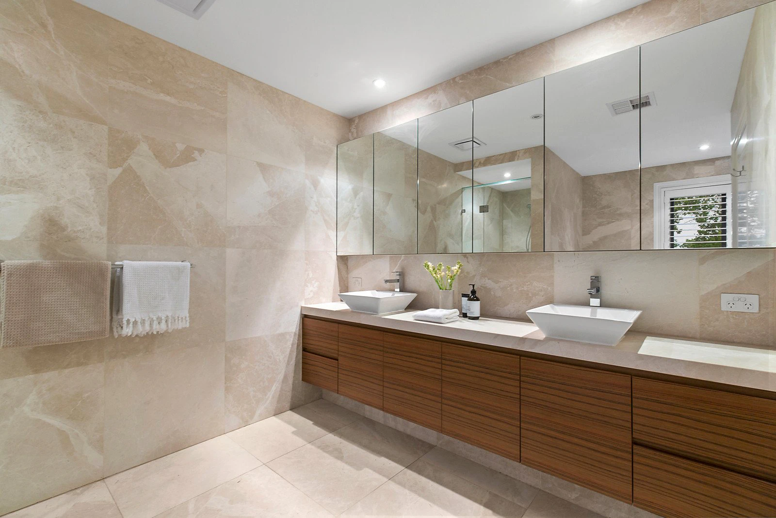 2C Paxton Street, Malvern East, VIC
