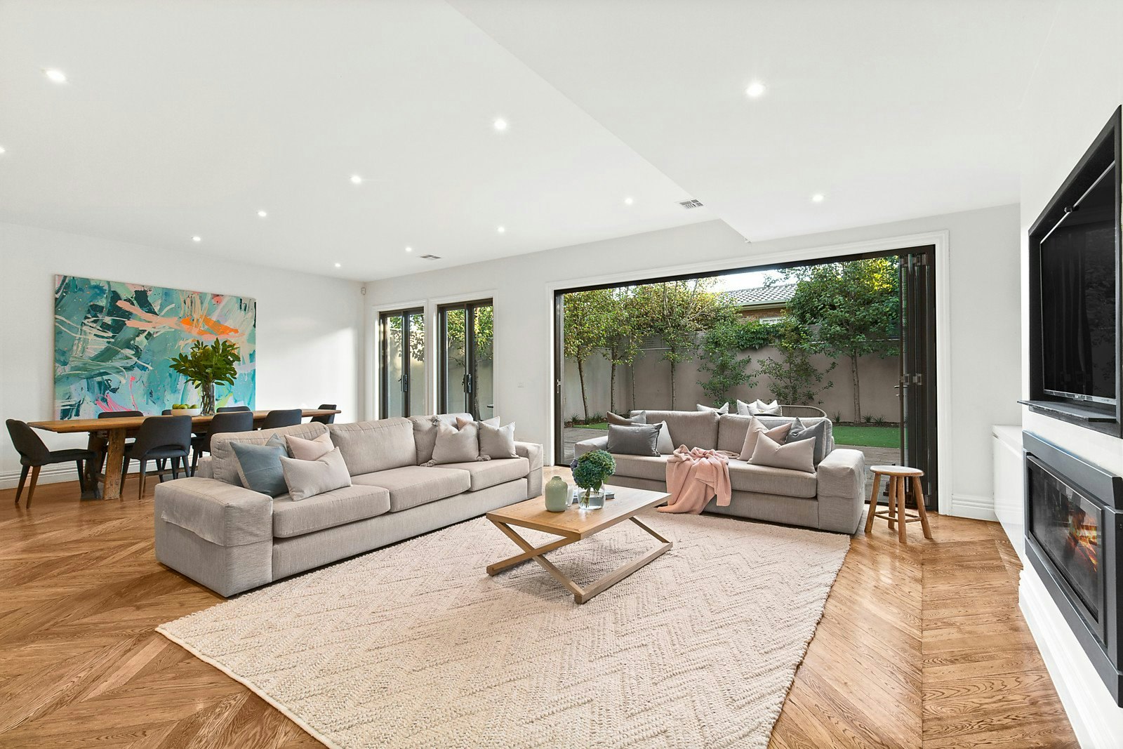2C Paxton Street, Malvern East, VIC