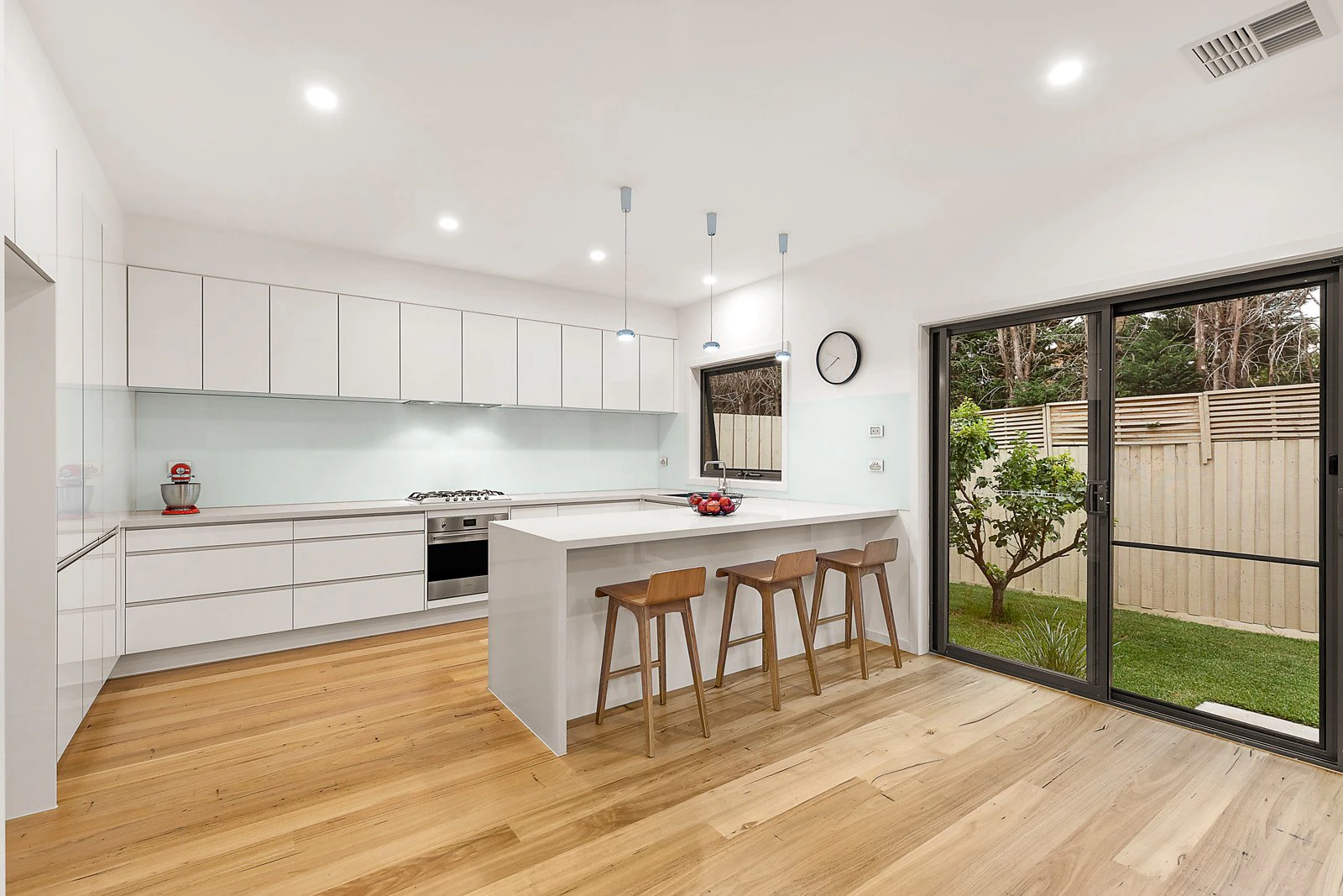 6 Olive Street, Hampton, VIC