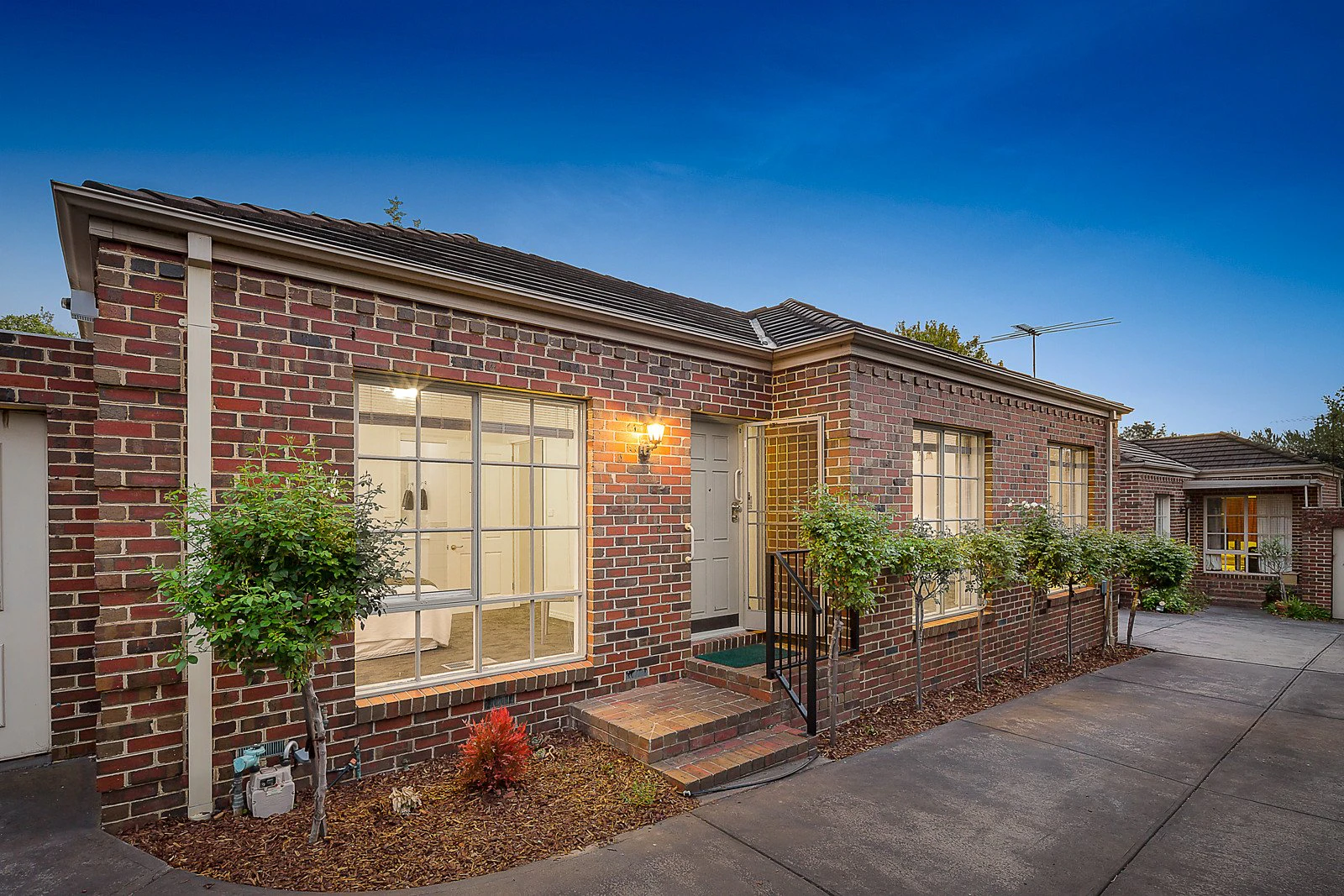 2/247 Highfield Road, Camberwell, VIC
