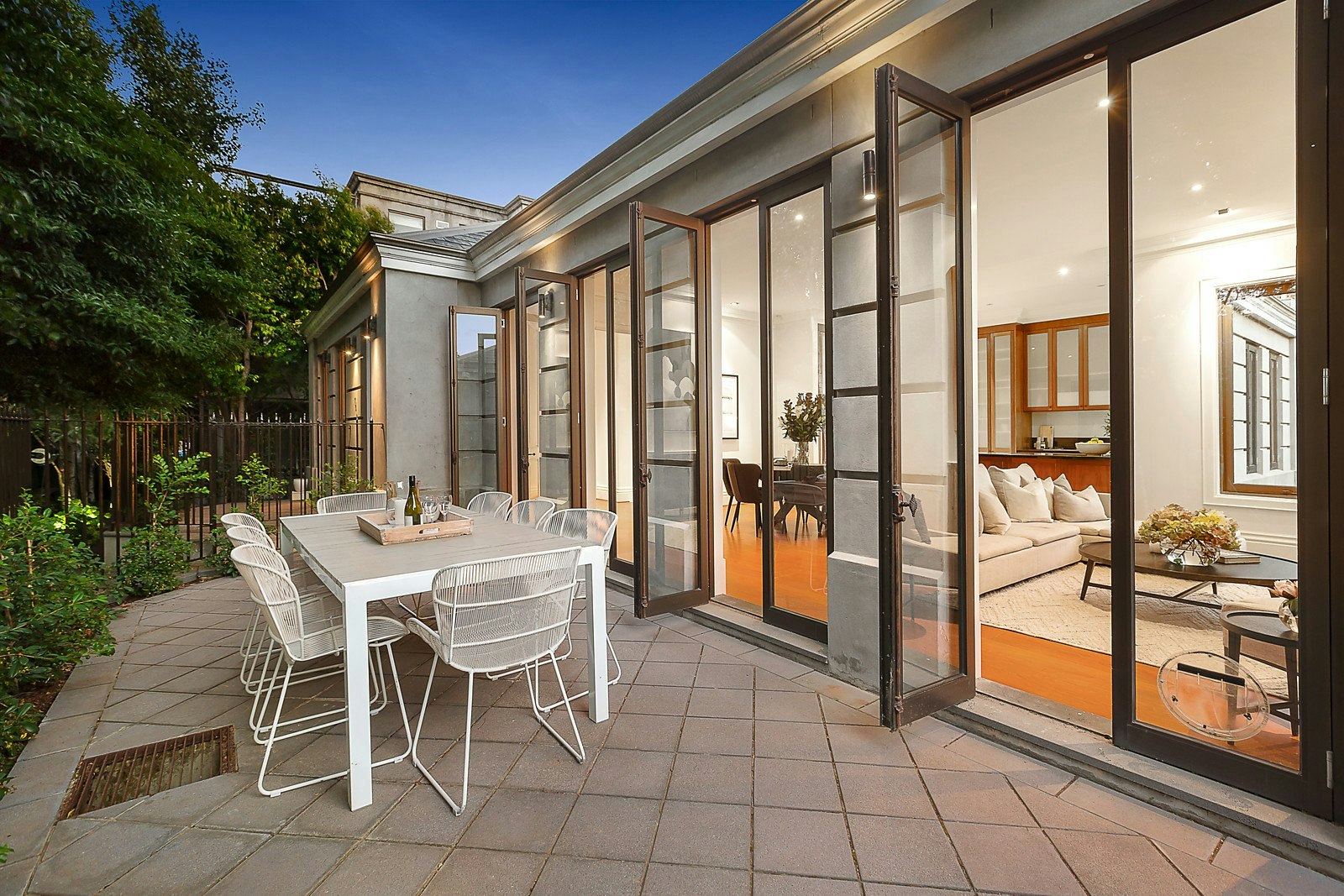 7D Woorigoleen Road, Toorak, VIC