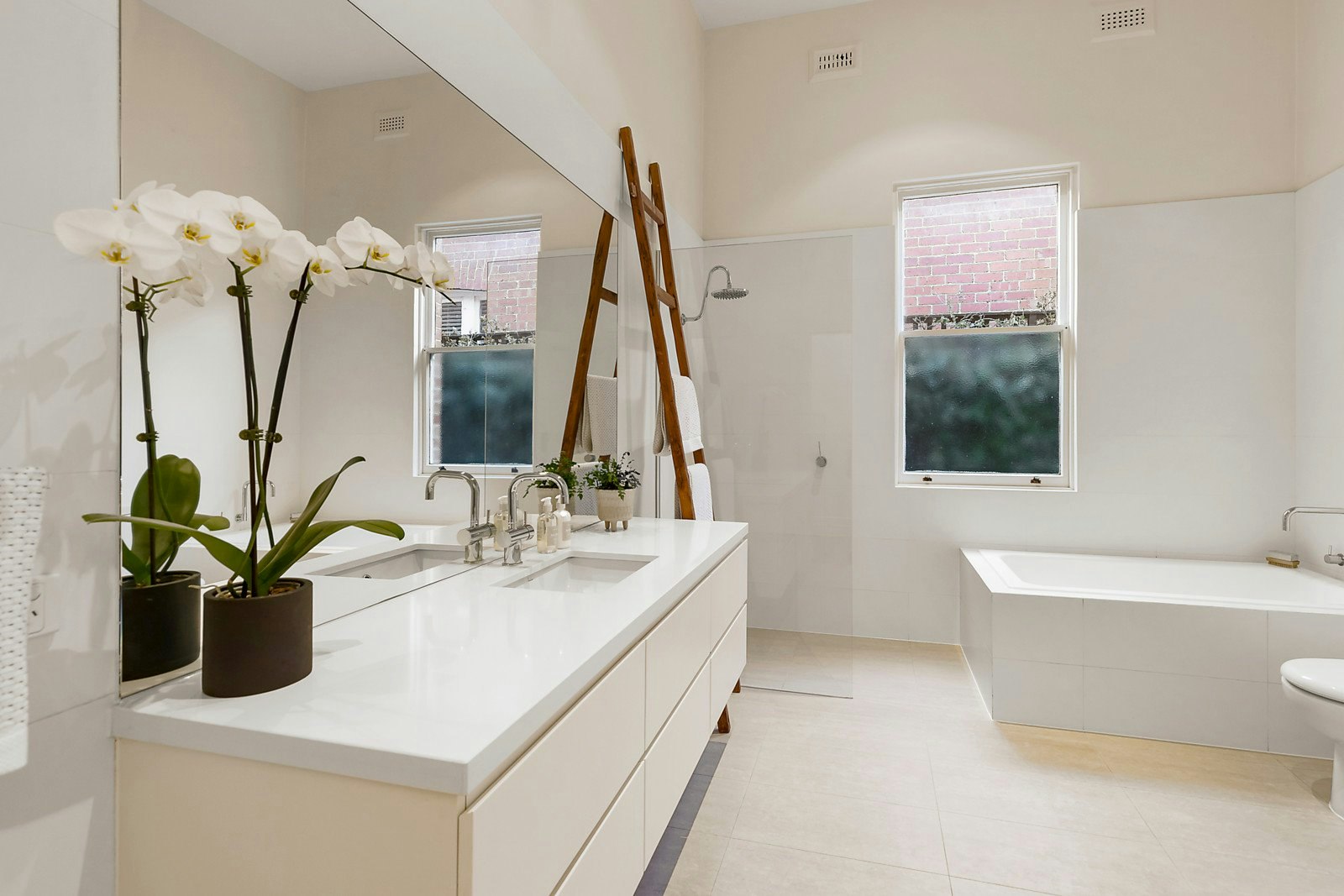 2 Ashleigh Road, Armadale, VIC