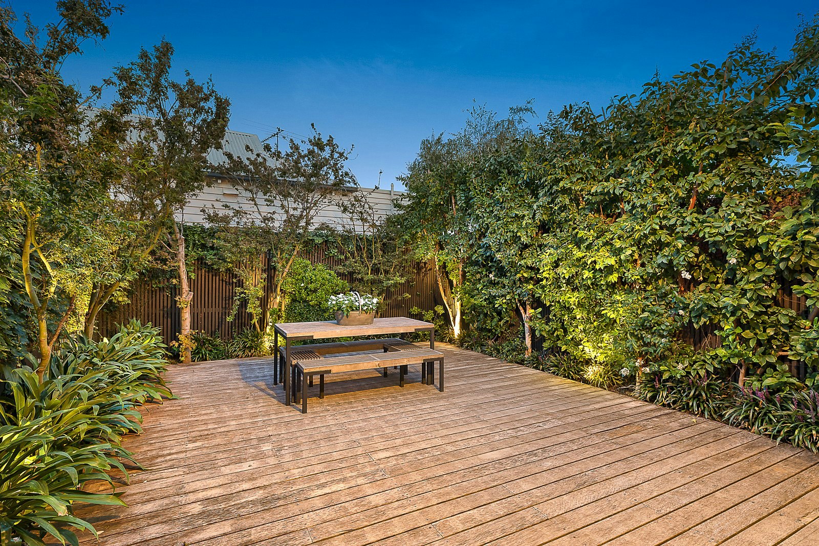 2 Ashleigh Road, Armadale, VIC