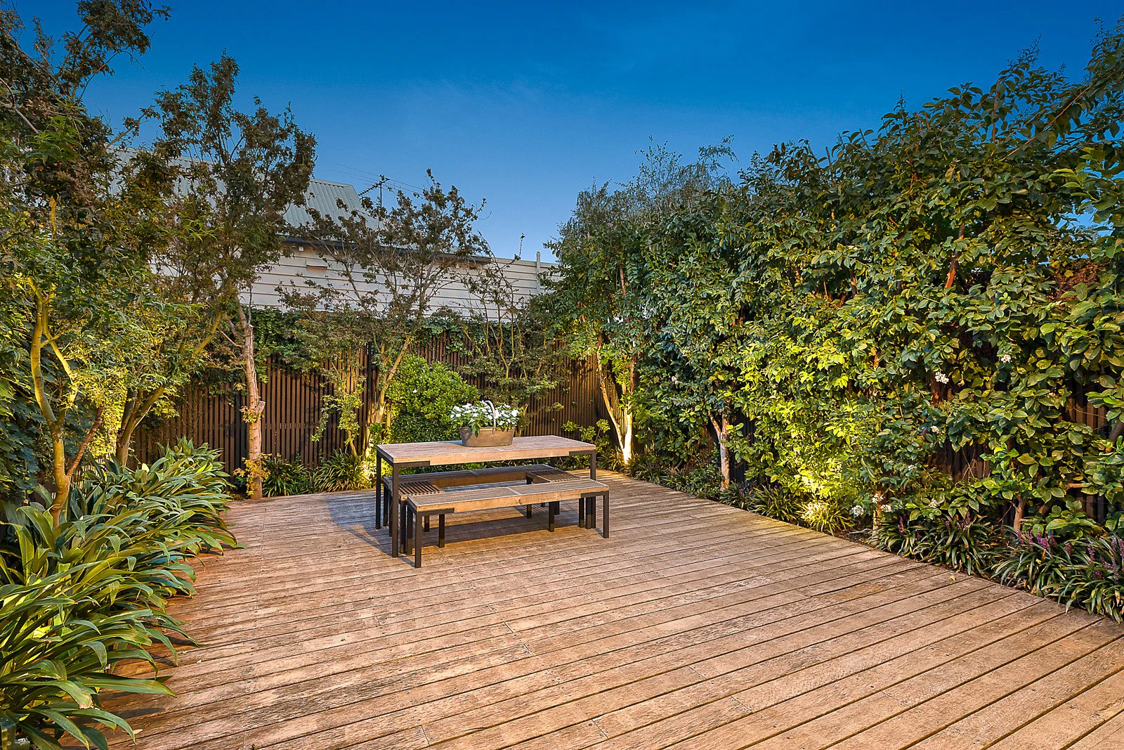 2 Ashleigh Road, Armadale, VIC