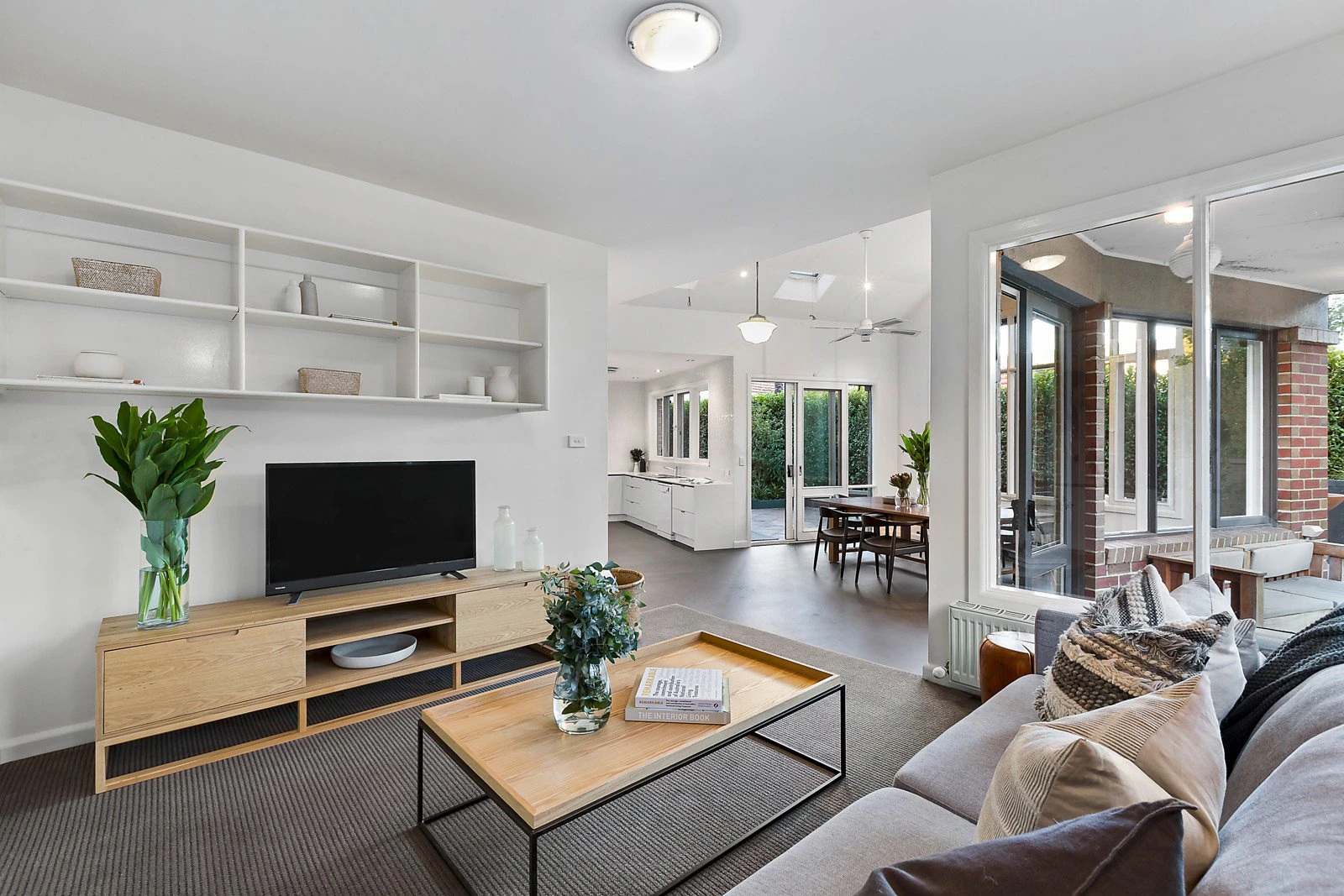6 Rosedale Road, Glen Iris, VIC