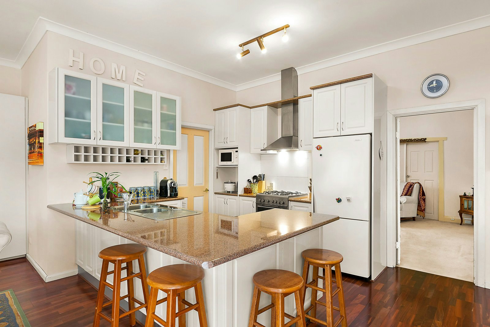 11 Lithgow Street, Glen Iris, VIC