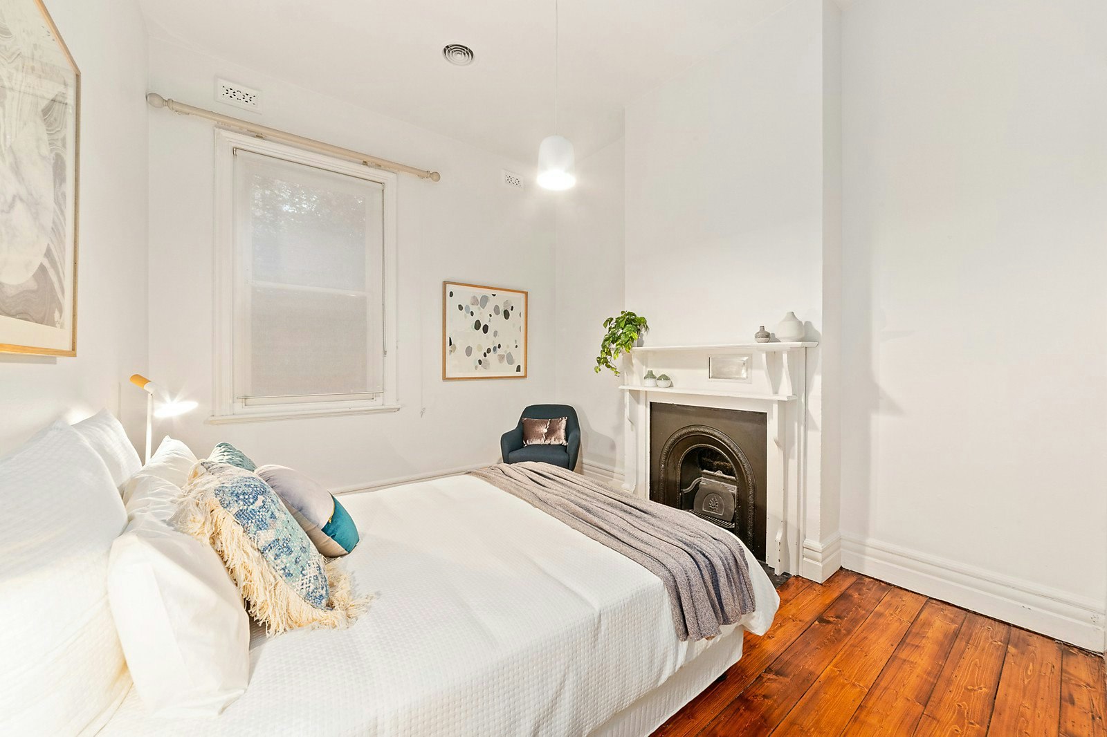 32 Longmore Street, St Kilda West, VIC