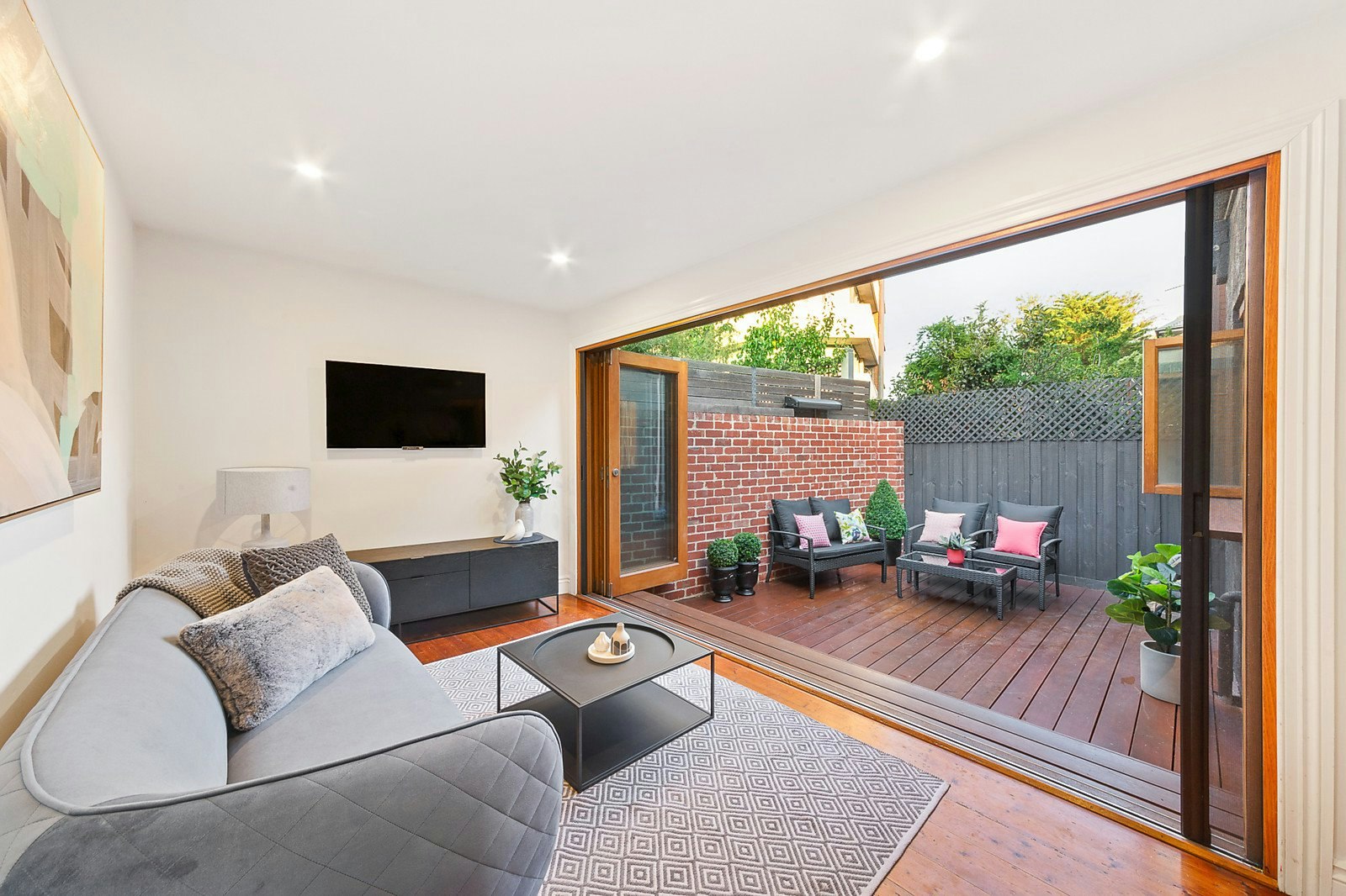 32 Longmore Street, St Kilda West, VIC