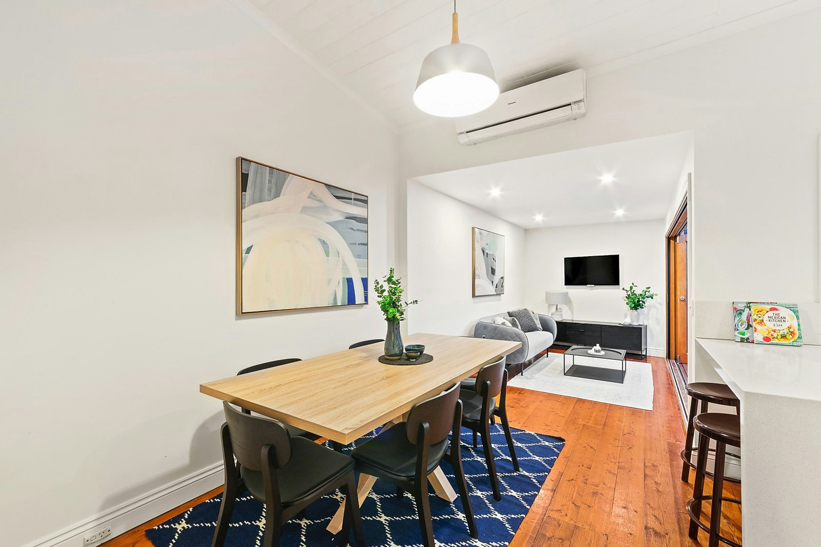 32 Longmore Street, St Kilda West, VIC