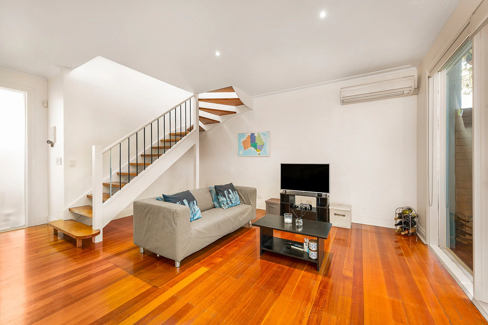 8C Highbury Grove, Prahran, VIC