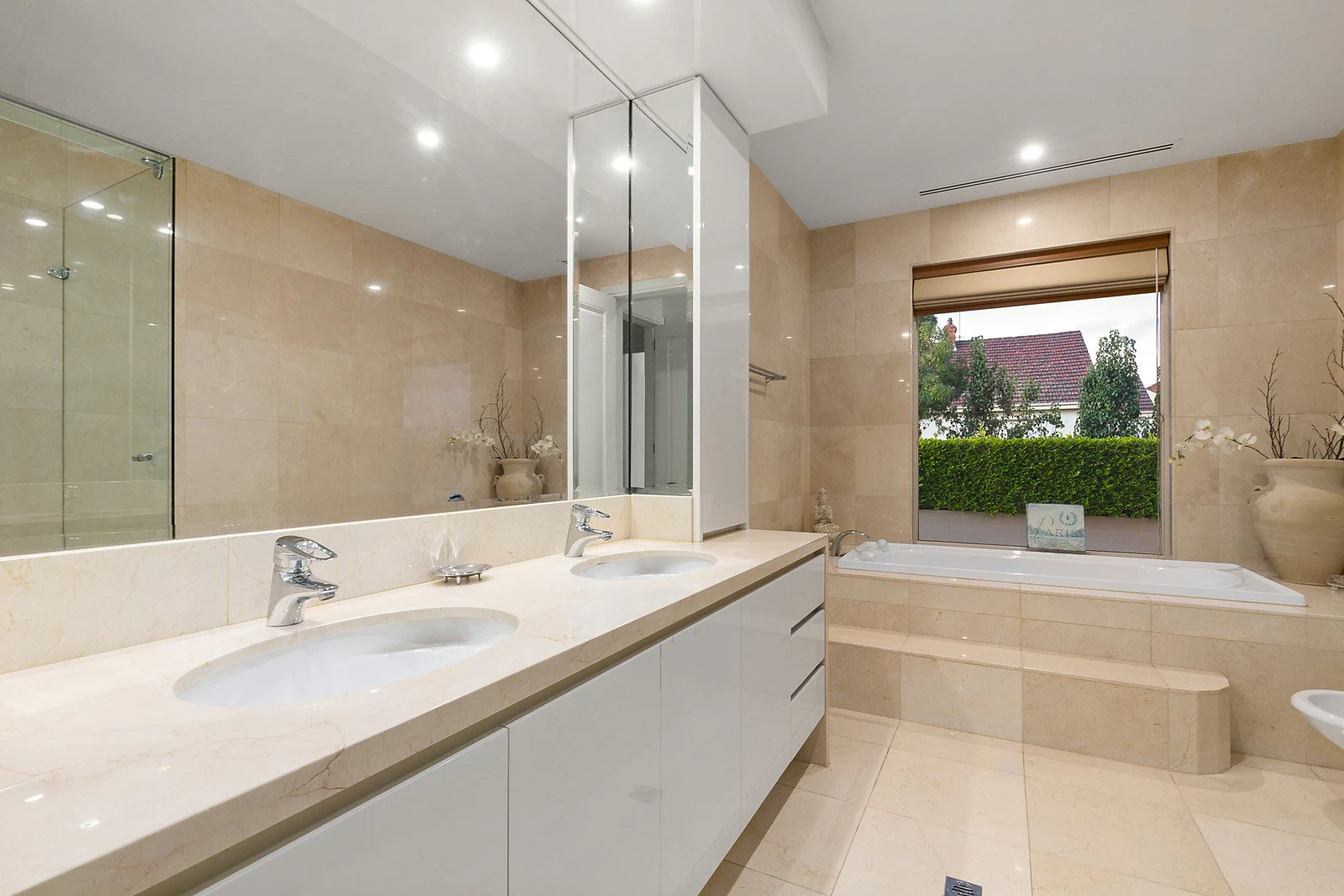 Penthouse, 1 Chastleton Avenue, Toorak, VIC