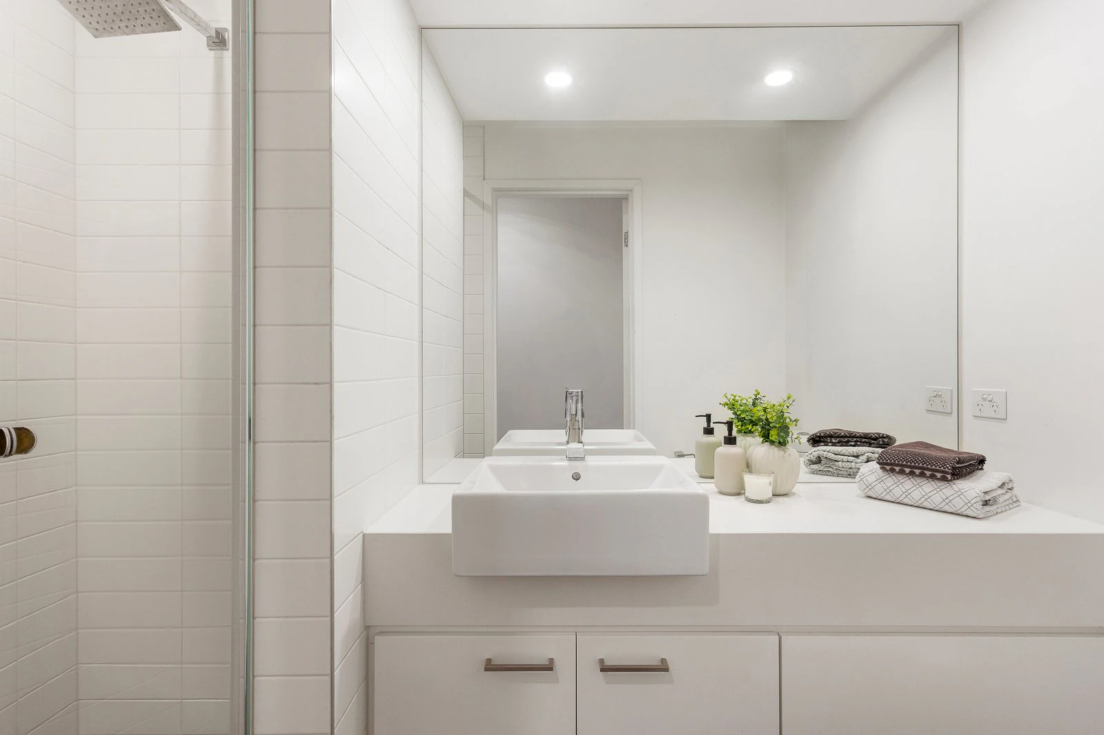 3/965 Doncaster Road, Doncaster East, 3109