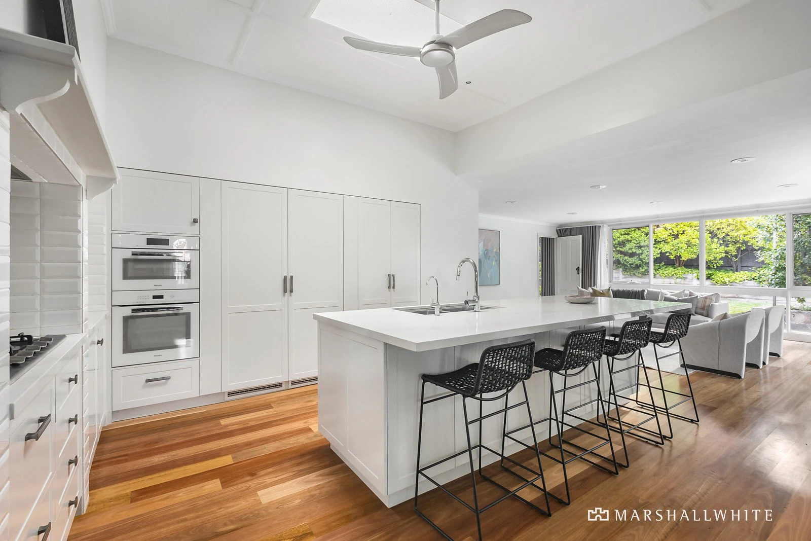 11 Boyanda Road, Glen Iris, VIC