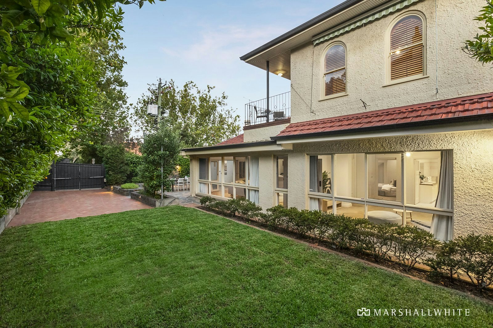 11 Boyanda Road, Glen Iris, VIC