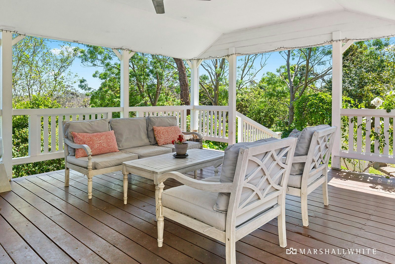 1 Amesbury Road, Mount Eliza, VIC