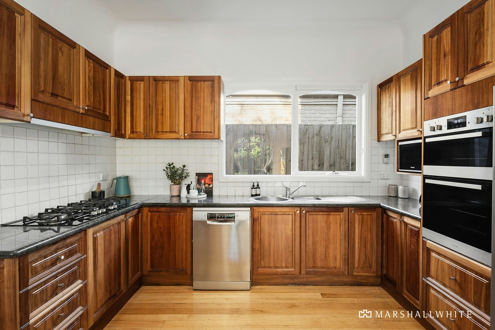 20 Grosvenor Parade, Balwyn, VIC