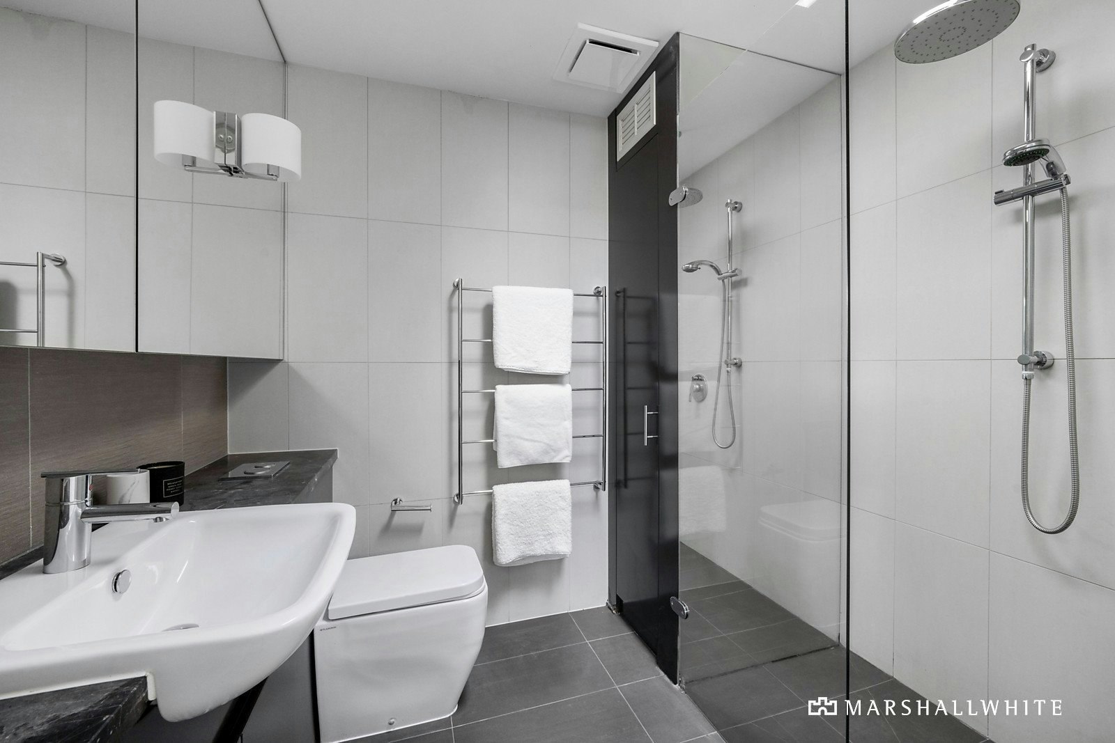 93 Erskine Street, Middle Park, VIC