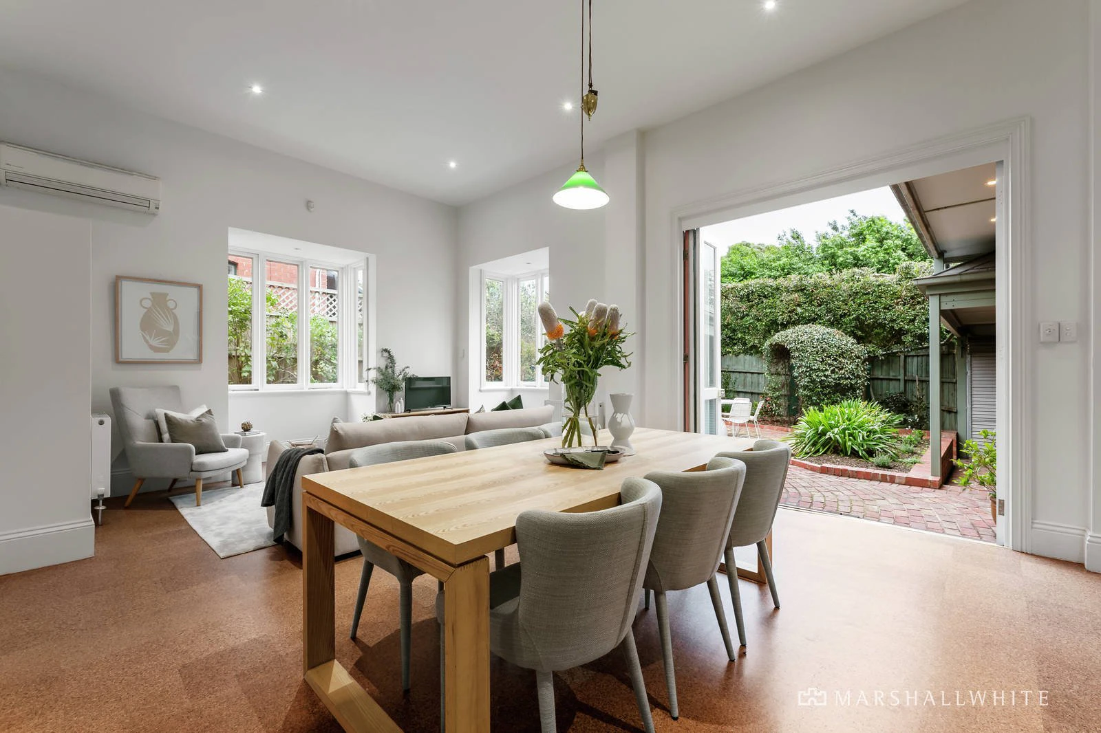 11 Carnarvon Road, Caulfield North, VIC